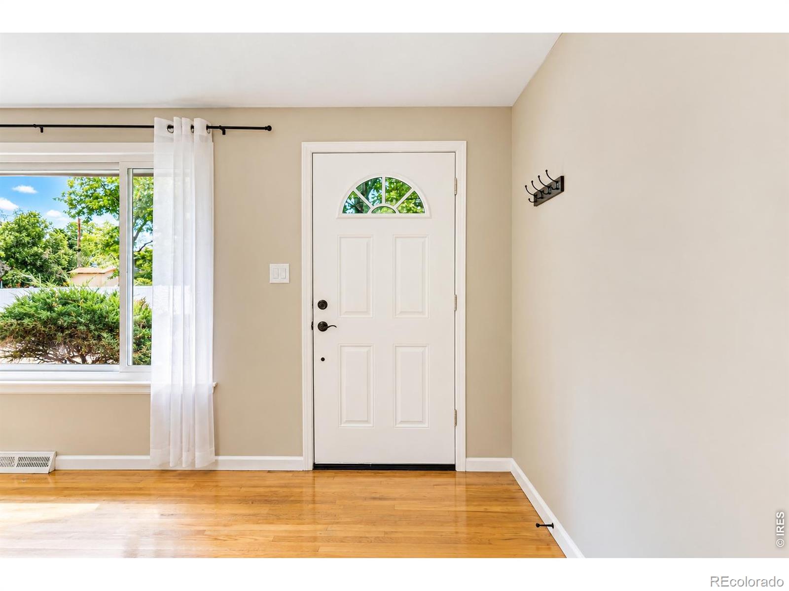 MLS Image #3 for 1431 s magnolia way,denver, Colorado
