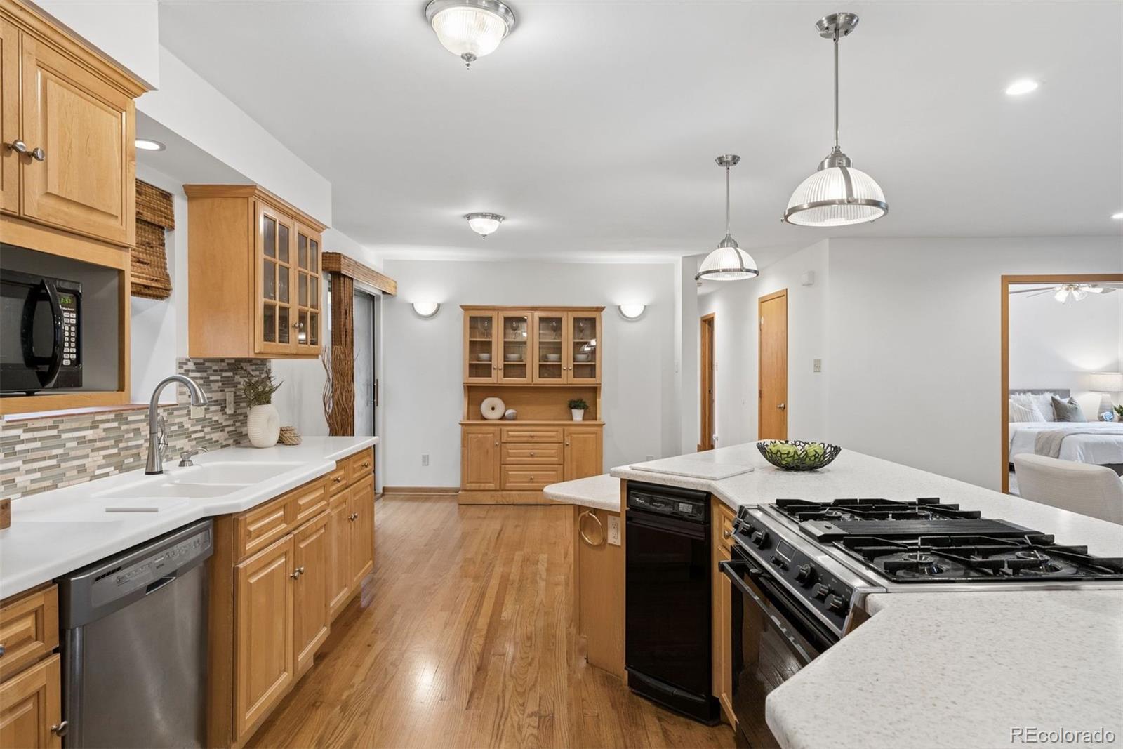 MLS Image #8 for 545  estes street,lakewood, Colorado