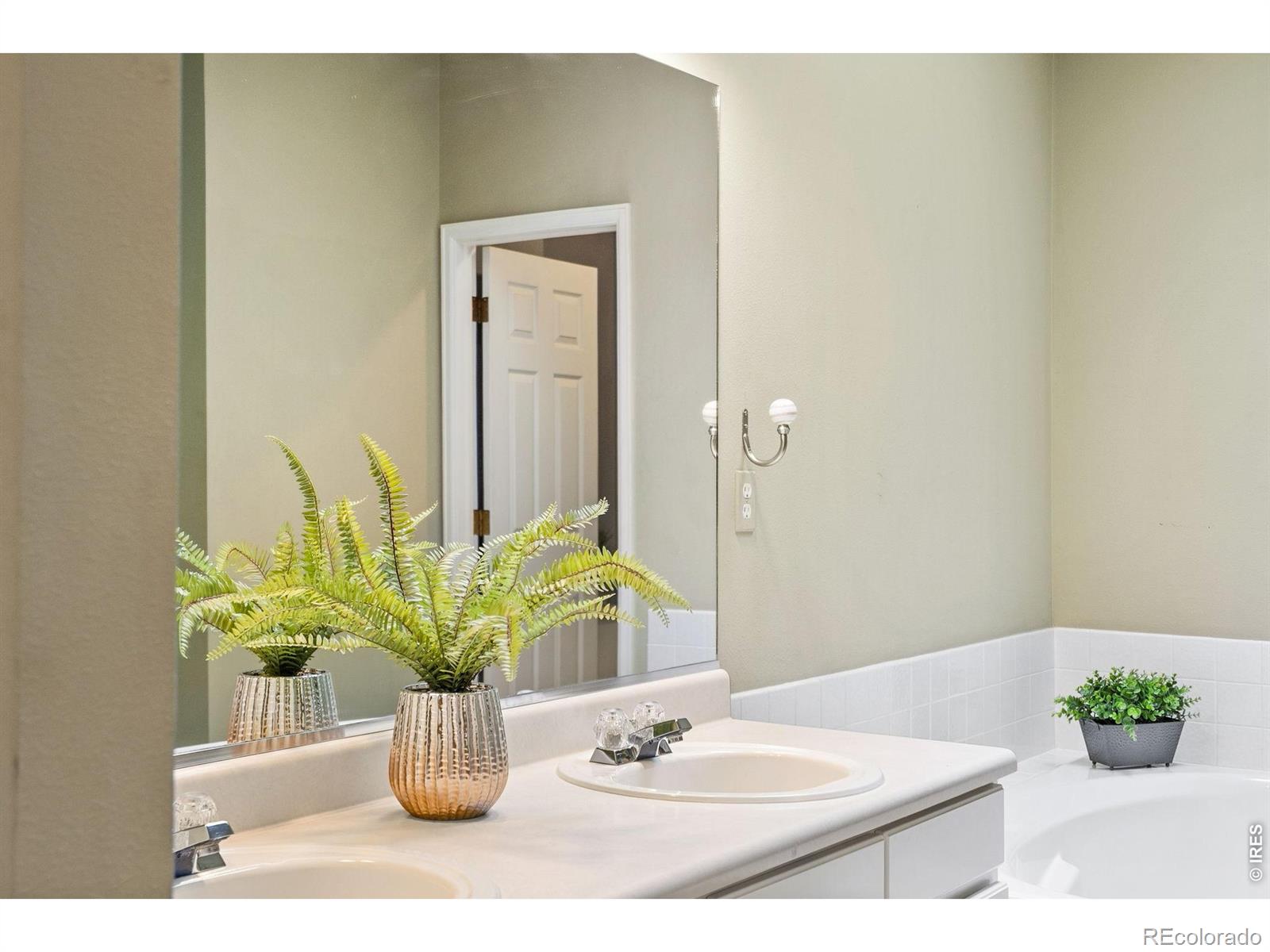 MLS Image #20 for 5000  boardwalk drive,fort collins, Colorado
