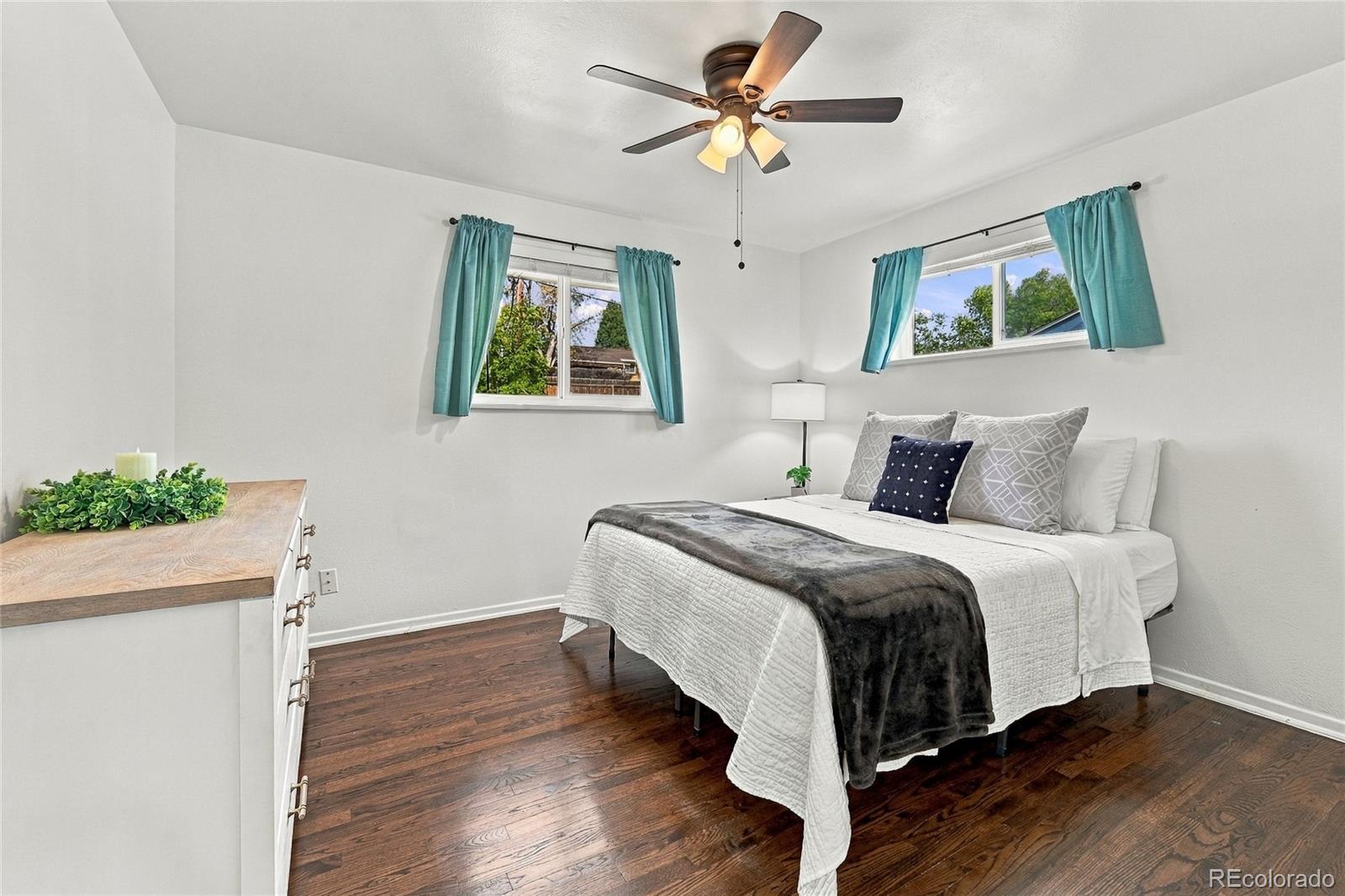 MLS Image #11 for 1309  douglas drive,denver, Colorado