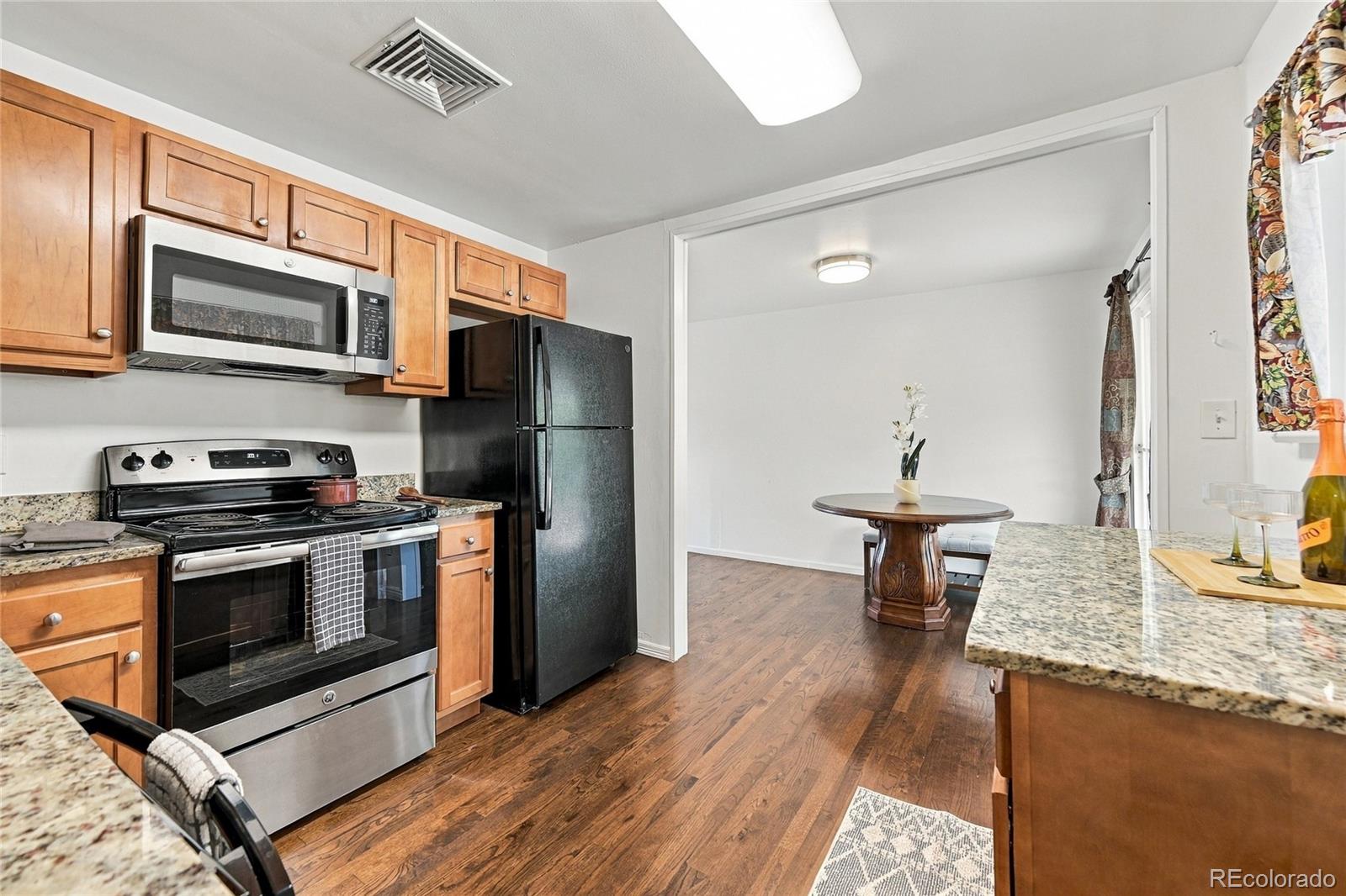 MLS Image #8 for 1309  douglas drive,denver, Colorado
