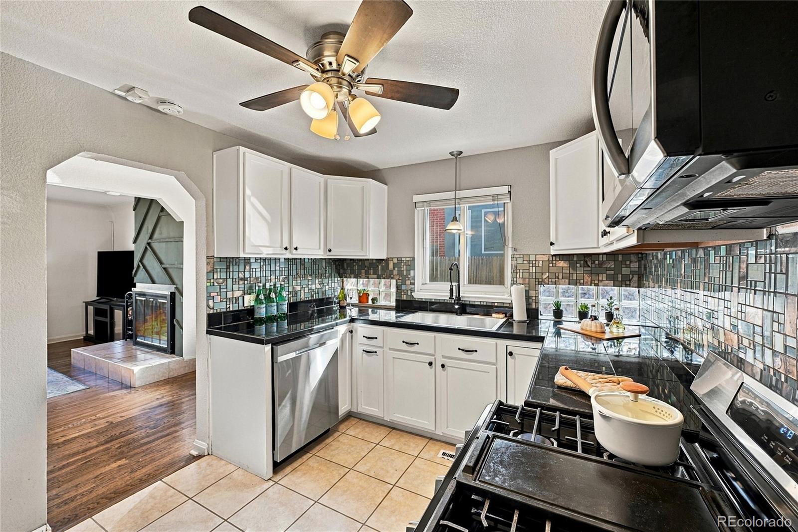 MLS Image #10 for 2345  galena street,aurora, Colorado
