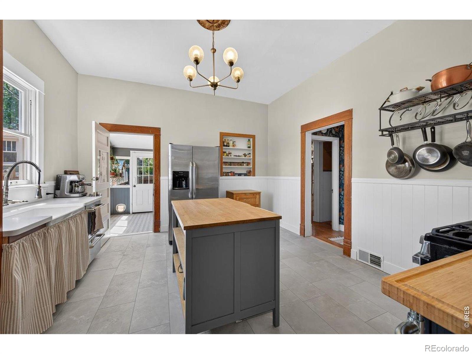 MLS Image #2 for 345  mountain view avenue,longmont, Colorado