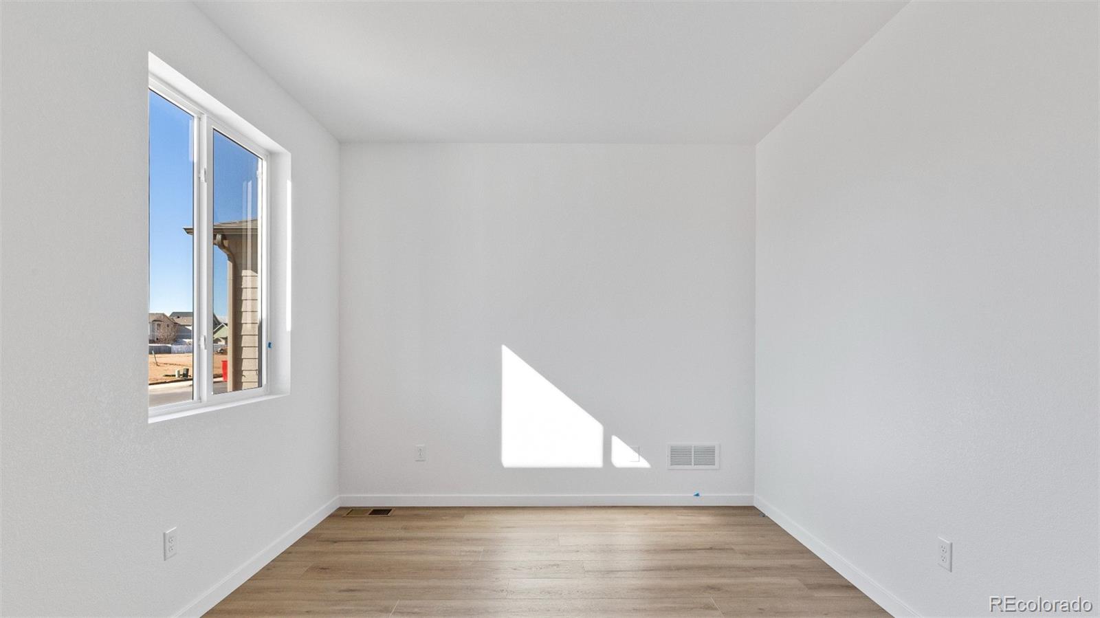 MLS Image #16 for 1404  boyle street,windsor, Colorado