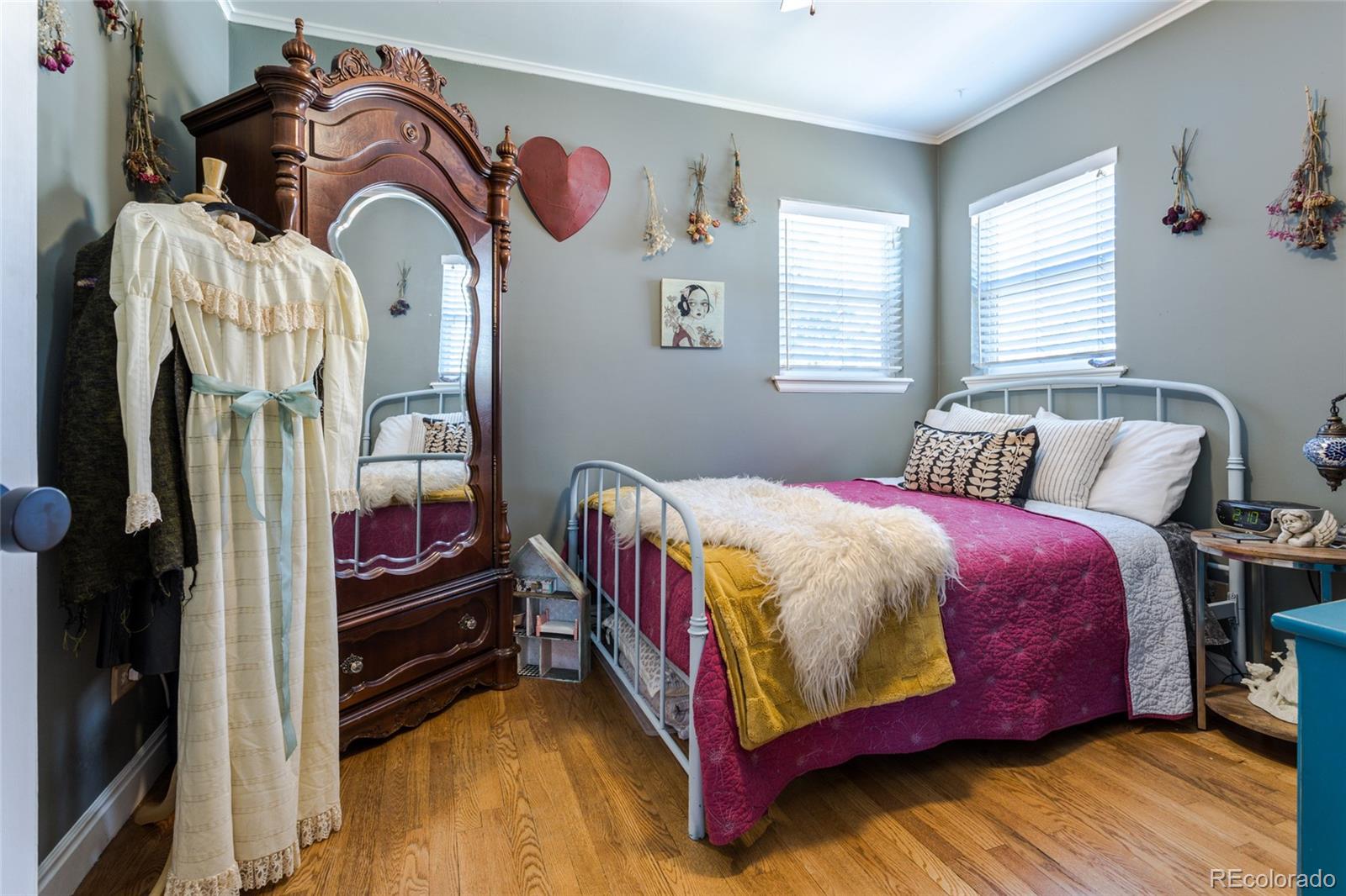 MLS Image #17 for 2240 s irving street,denver, Colorado