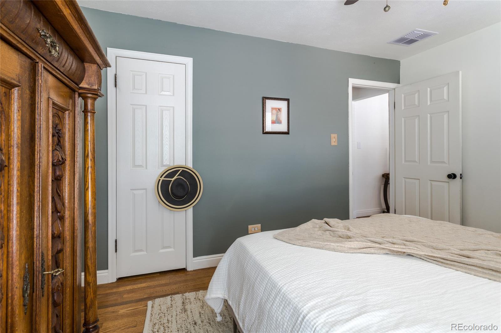 MLS Image #24 for 2240 s irving street,denver, Colorado