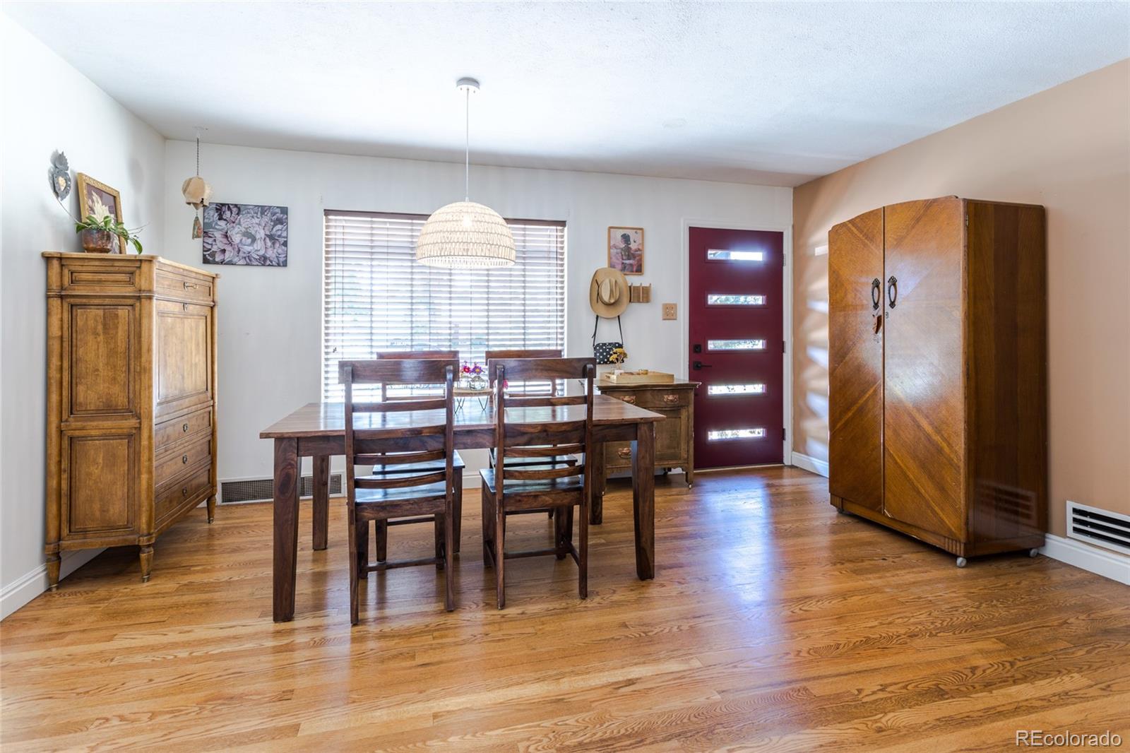 MLS Image #6 for 2240 s irving street,denver, Colorado