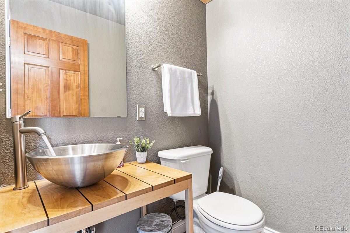 MLS Image #10 for 3249 w fairview place,denver, Colorado