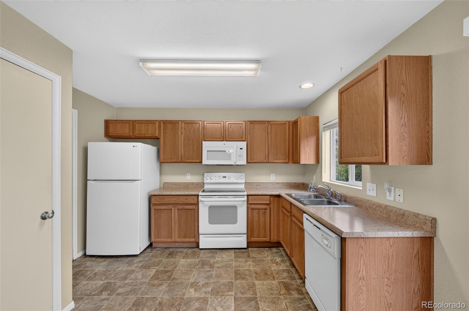MLS Image #8 for 5933 e 113th avenue,thornton, Colorado