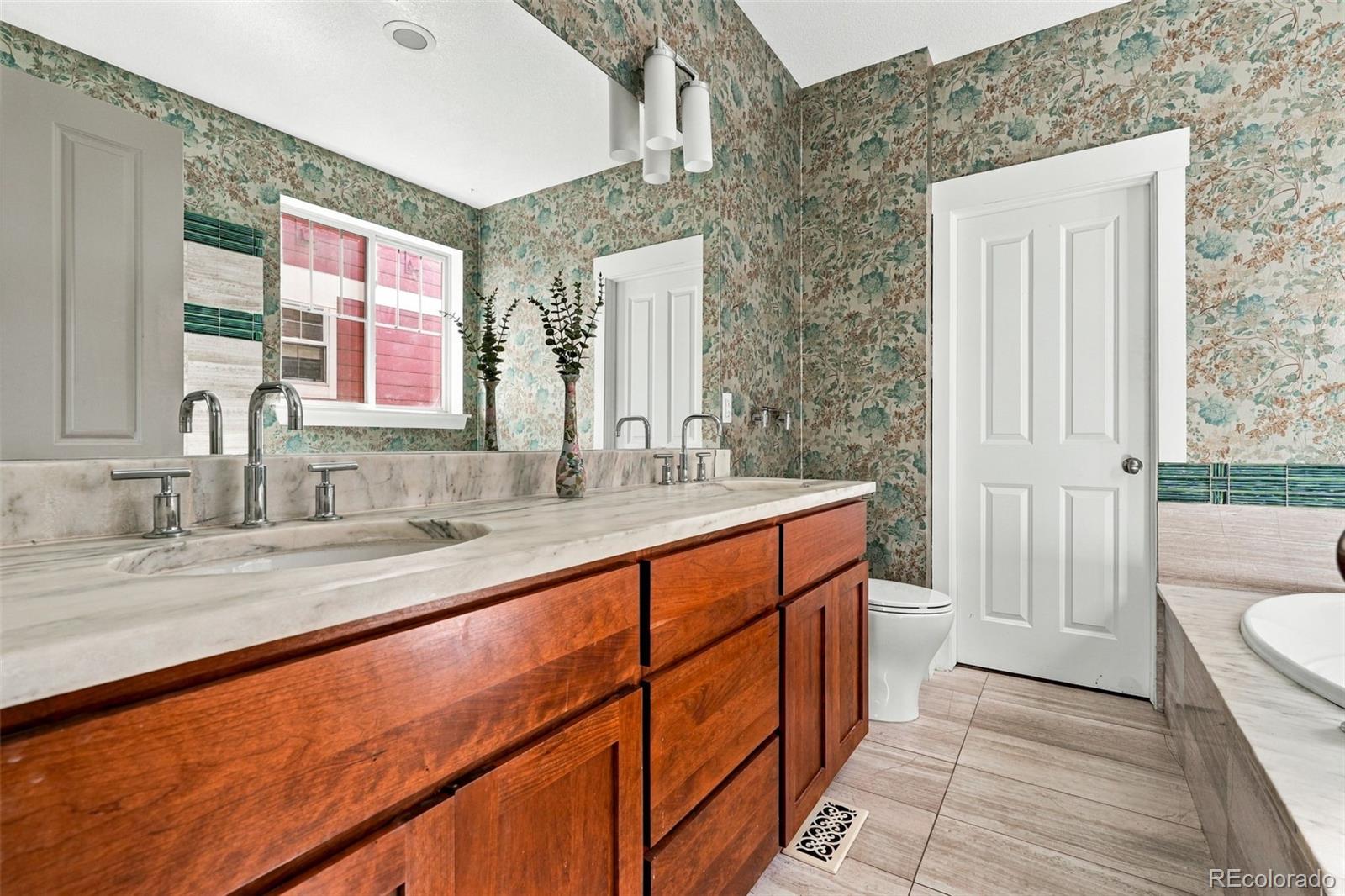MLS Image #26 for 3577 n boston street,denver, Colorado