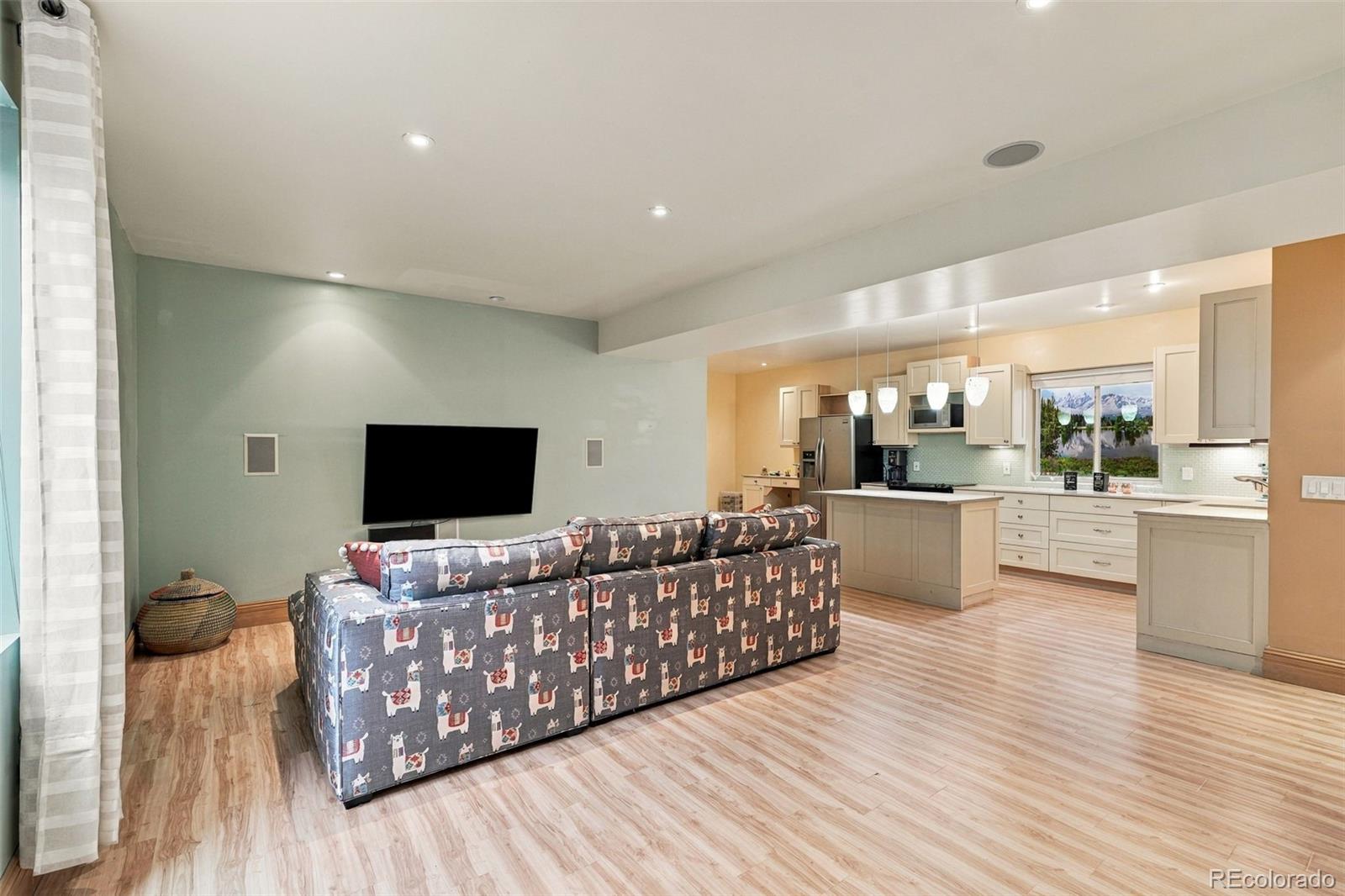 MLS Image #32 for 3577 n boston street,denver, Colorado