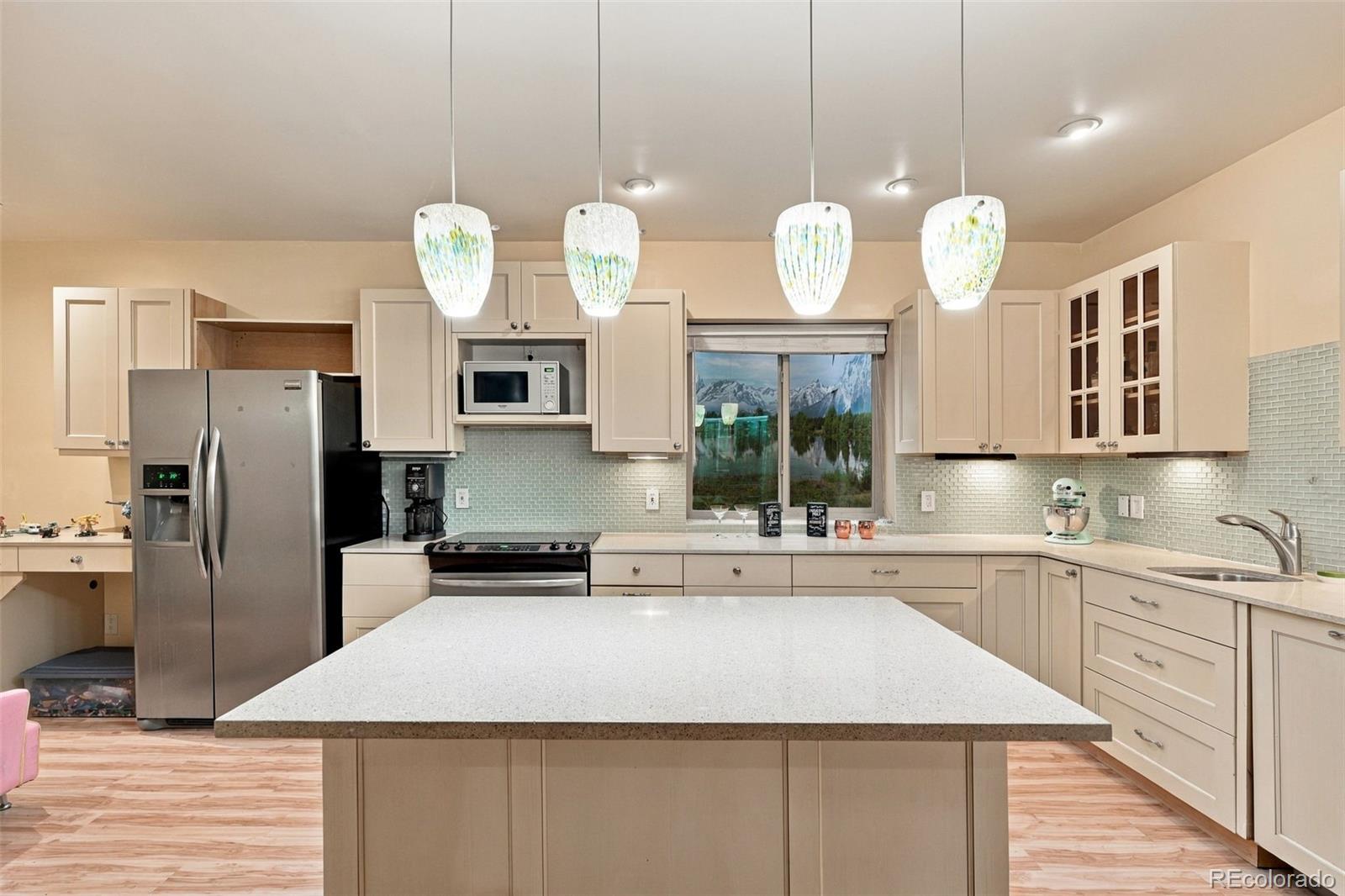 MLS Image #35 for 3577 n boston street,denver, Colorado