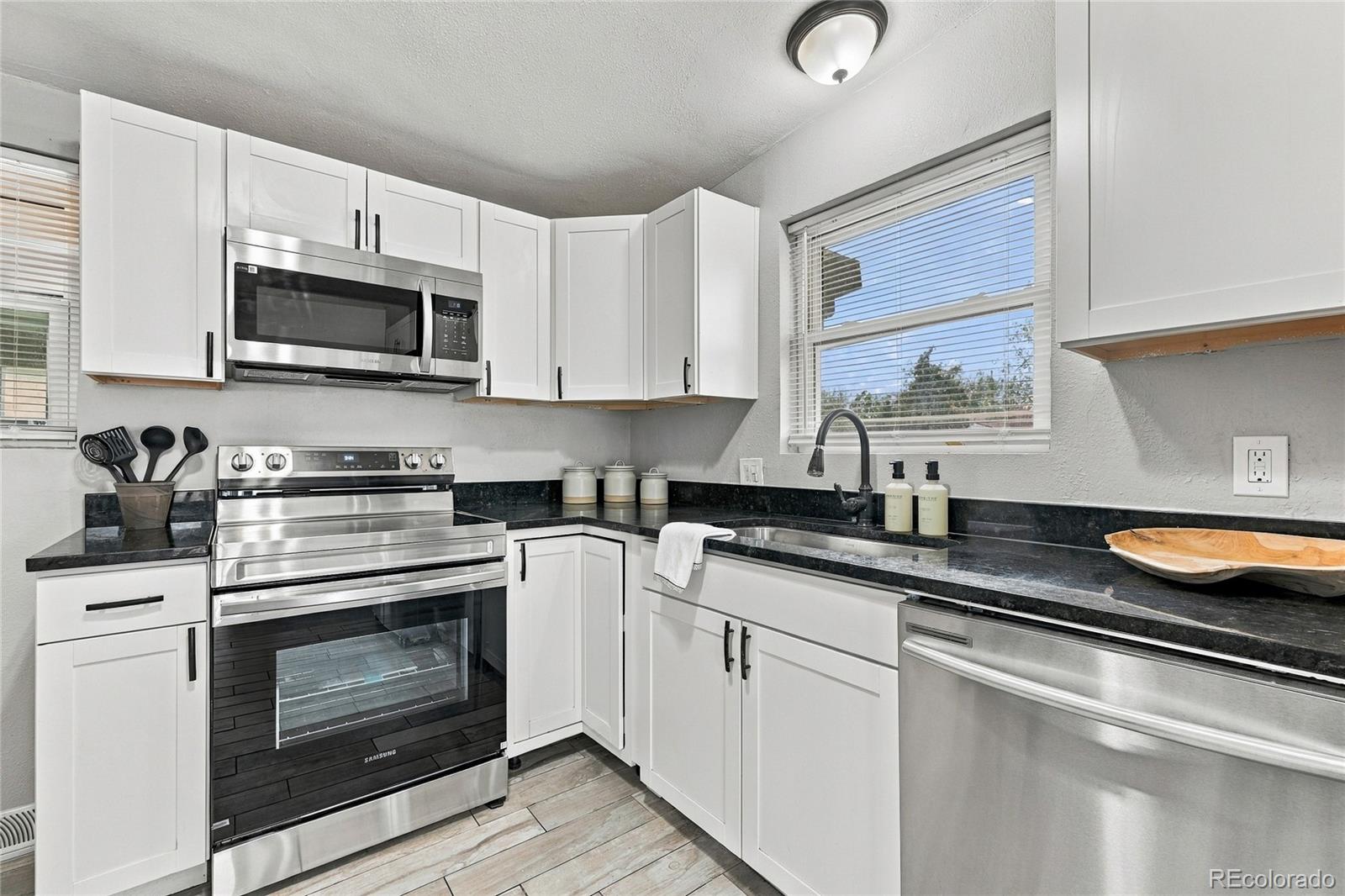 MLS Image #14 for 8750  mcelwain boulevard,denver, Colorado