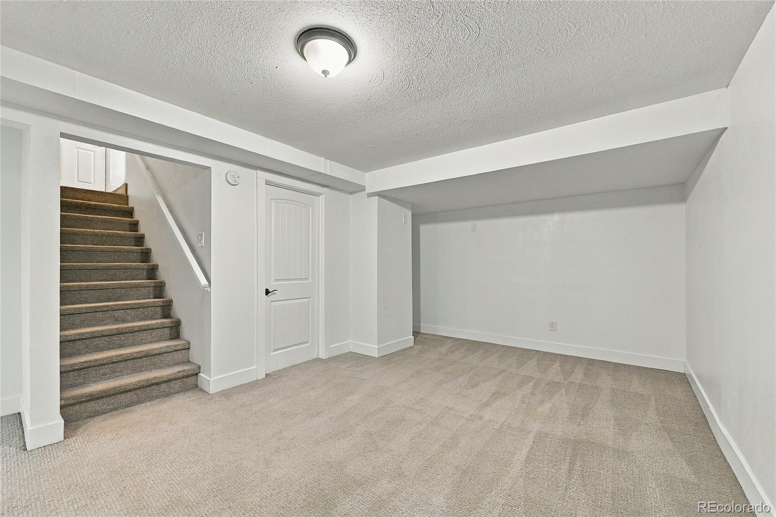 MLS Image #20 for 8750  mcelwain boulevard,denver, Colorado