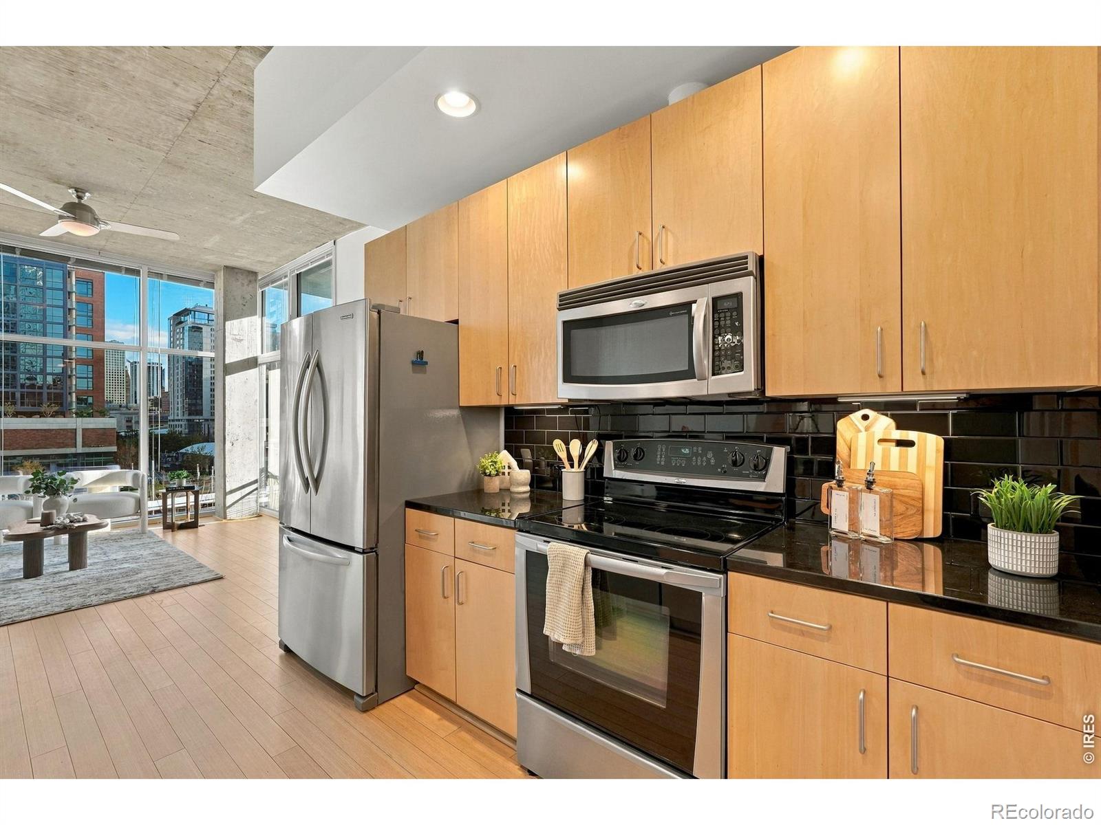 MLS Image #11 for 1700  bassett street 516,denver, Colorado