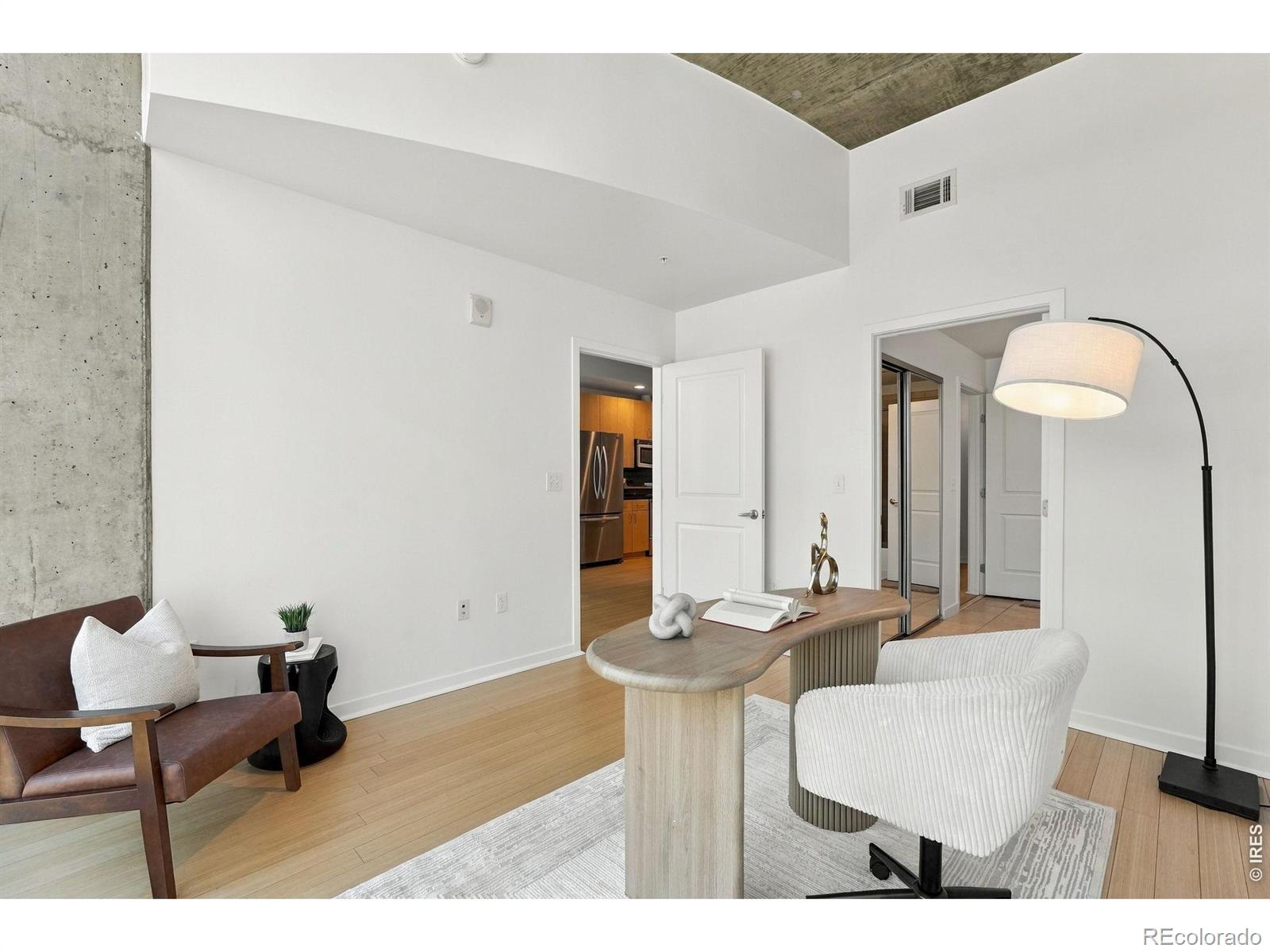 MLS Image #14 for 1700  bassett street 516,denver, Colorado