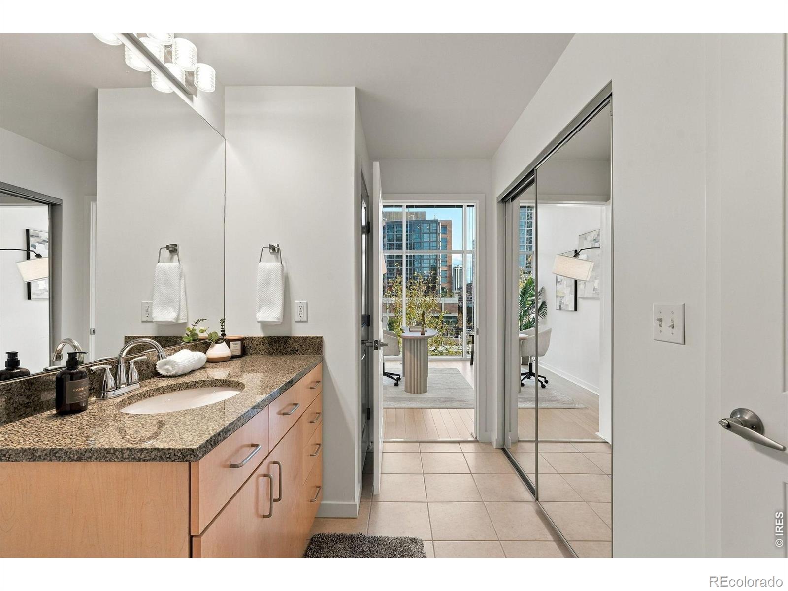 MLS Image #19 for 1700  bassett street 516,denver, Colorado