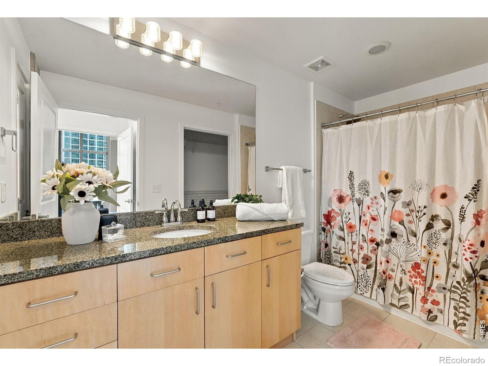 MLS Image #28 for 1700  bassett street 516,denver, Colorado