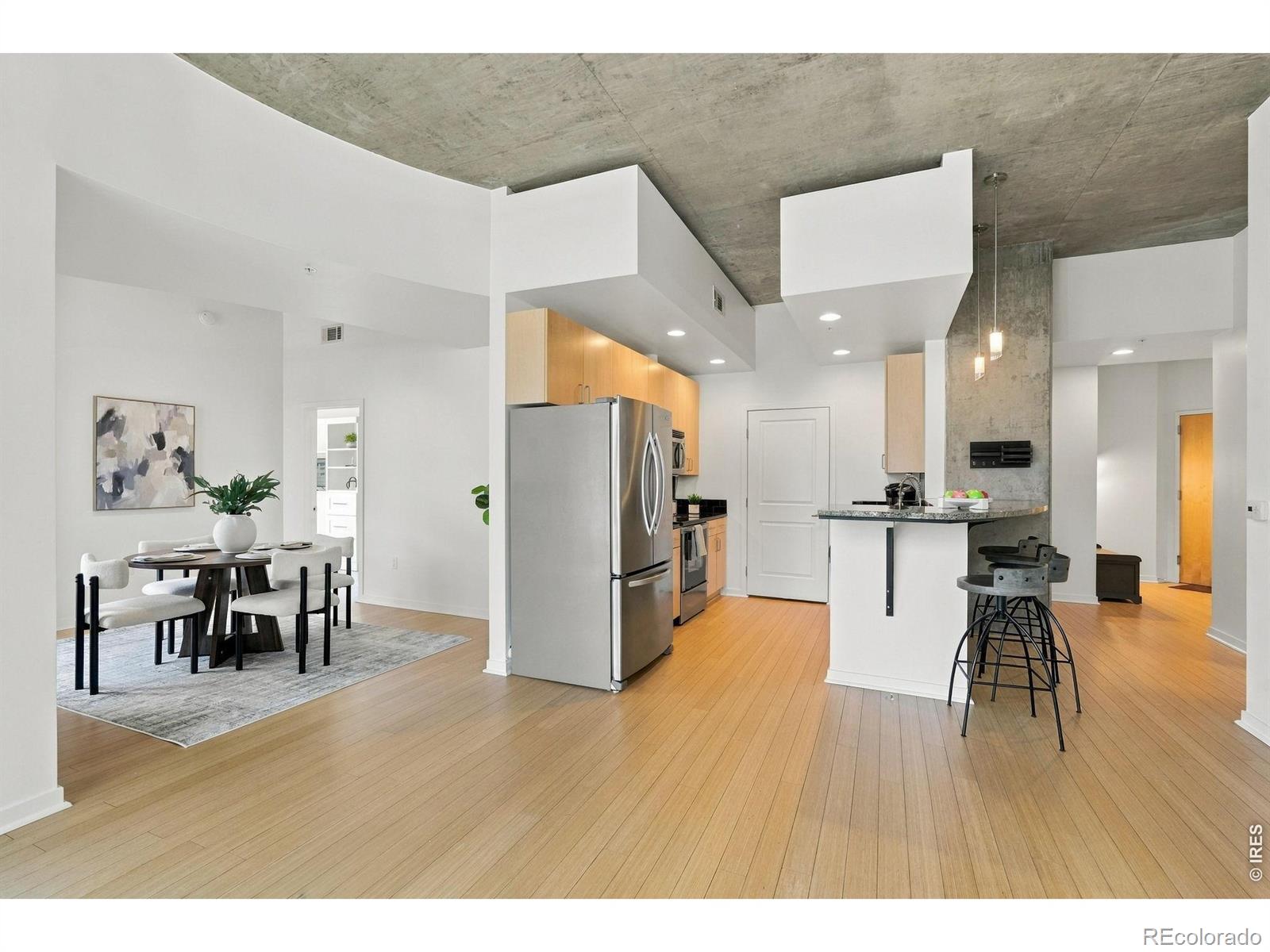MLS Image #5 for 1700  bassett street 516,denver, Colorado