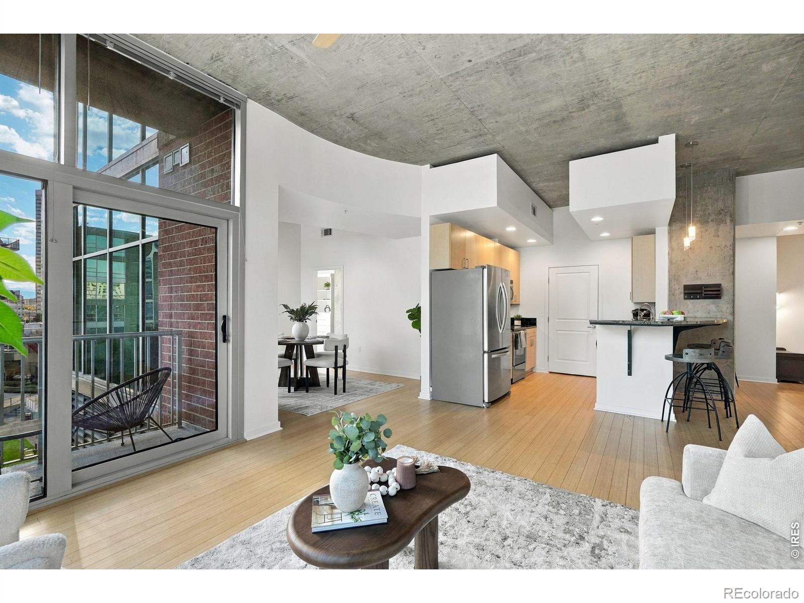 MLS Image #6 for 1700  bassett street 516,denver, Colorado