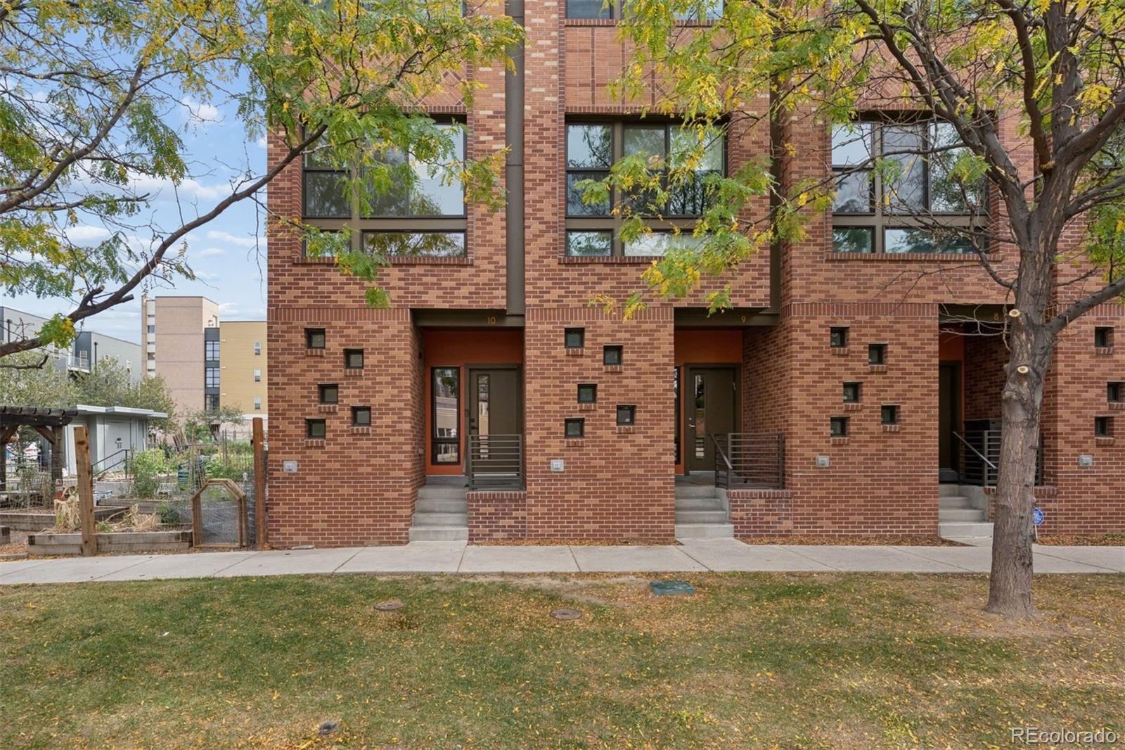 MLS Image #1 for 2200  tremont place,denver, Colorado