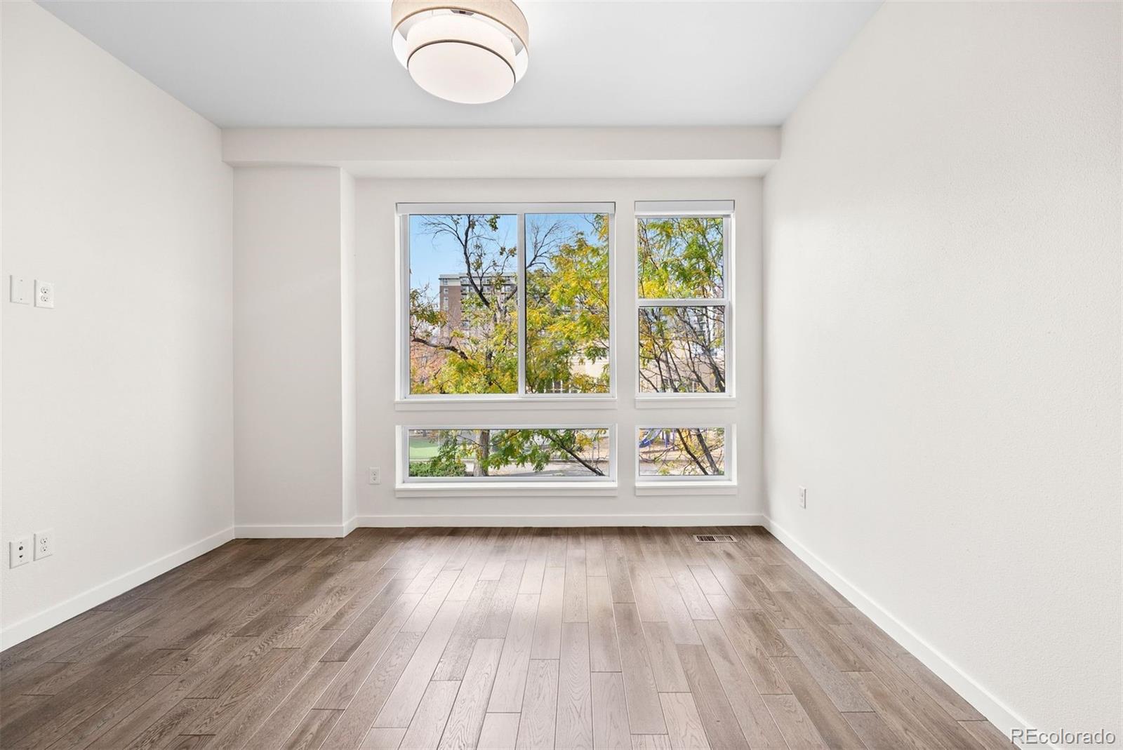 MLS Image #12 for 2200  tremont place,denver, Colorado