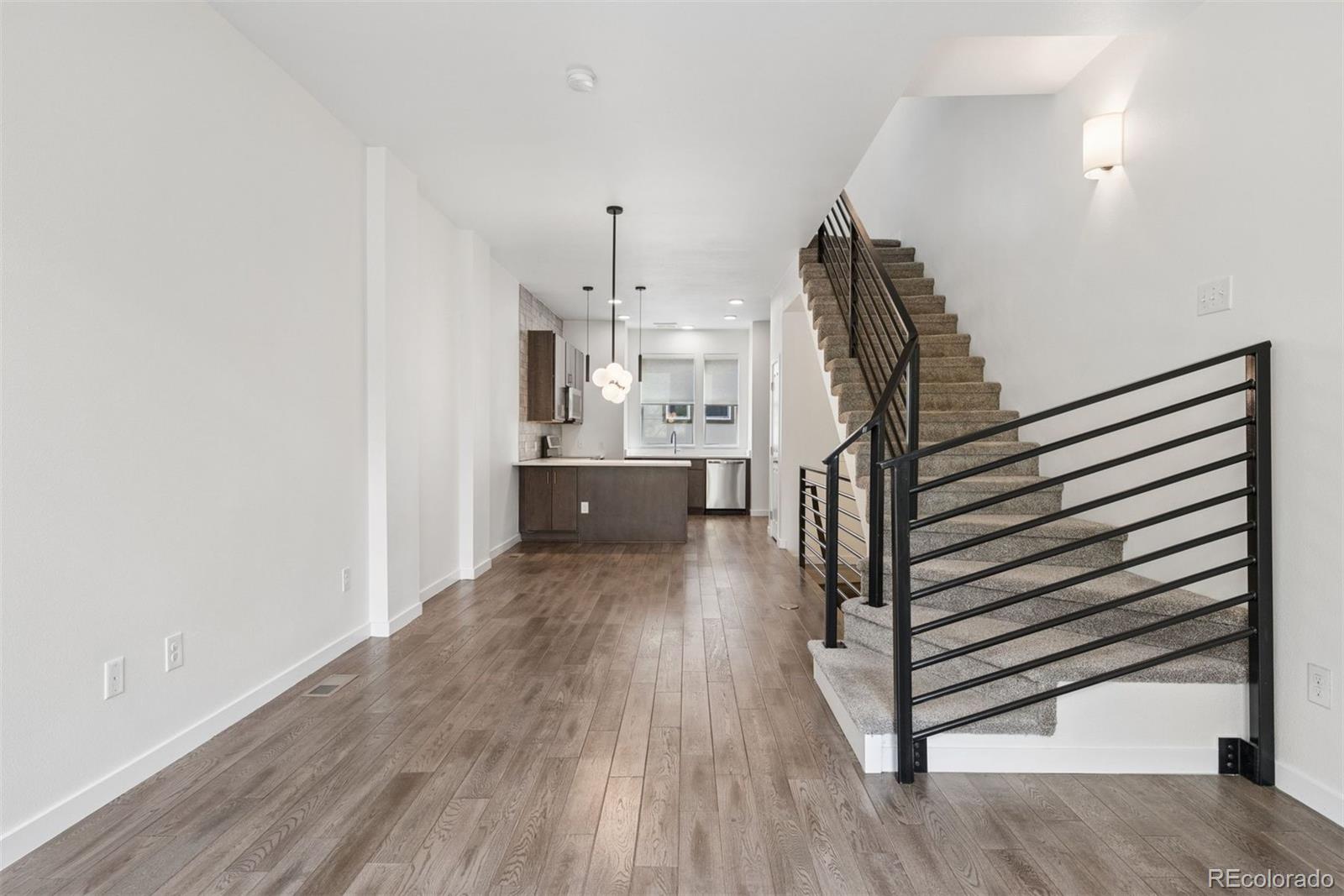 MLS Image #16 for 2200  tremont place,denver, Colorado