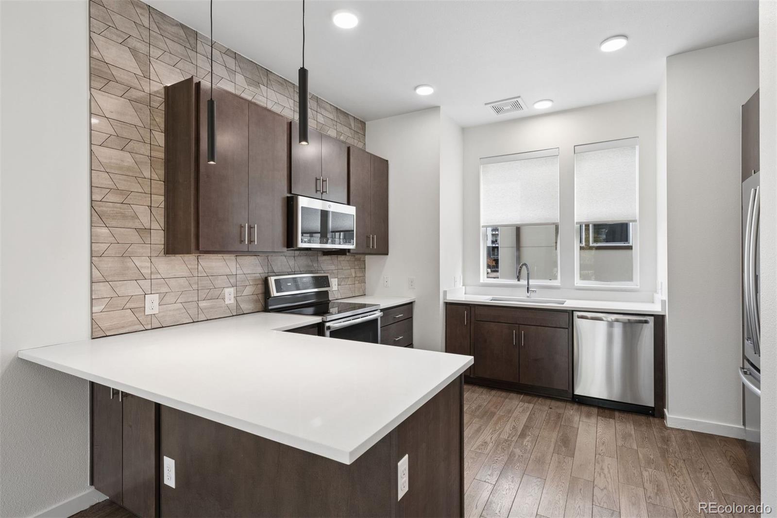 MLS Image #22 for 2200  tremont place,denver, Colorado