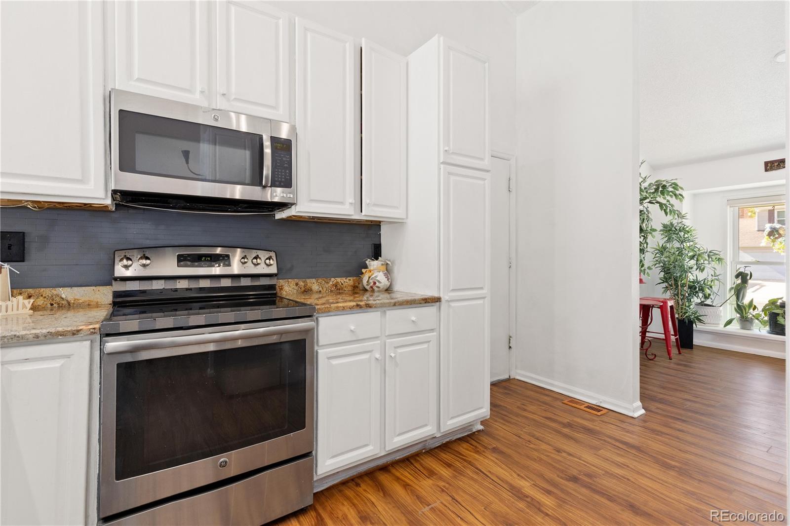 MLS Image #11 for 8266 s logan court,littleton, Colorado