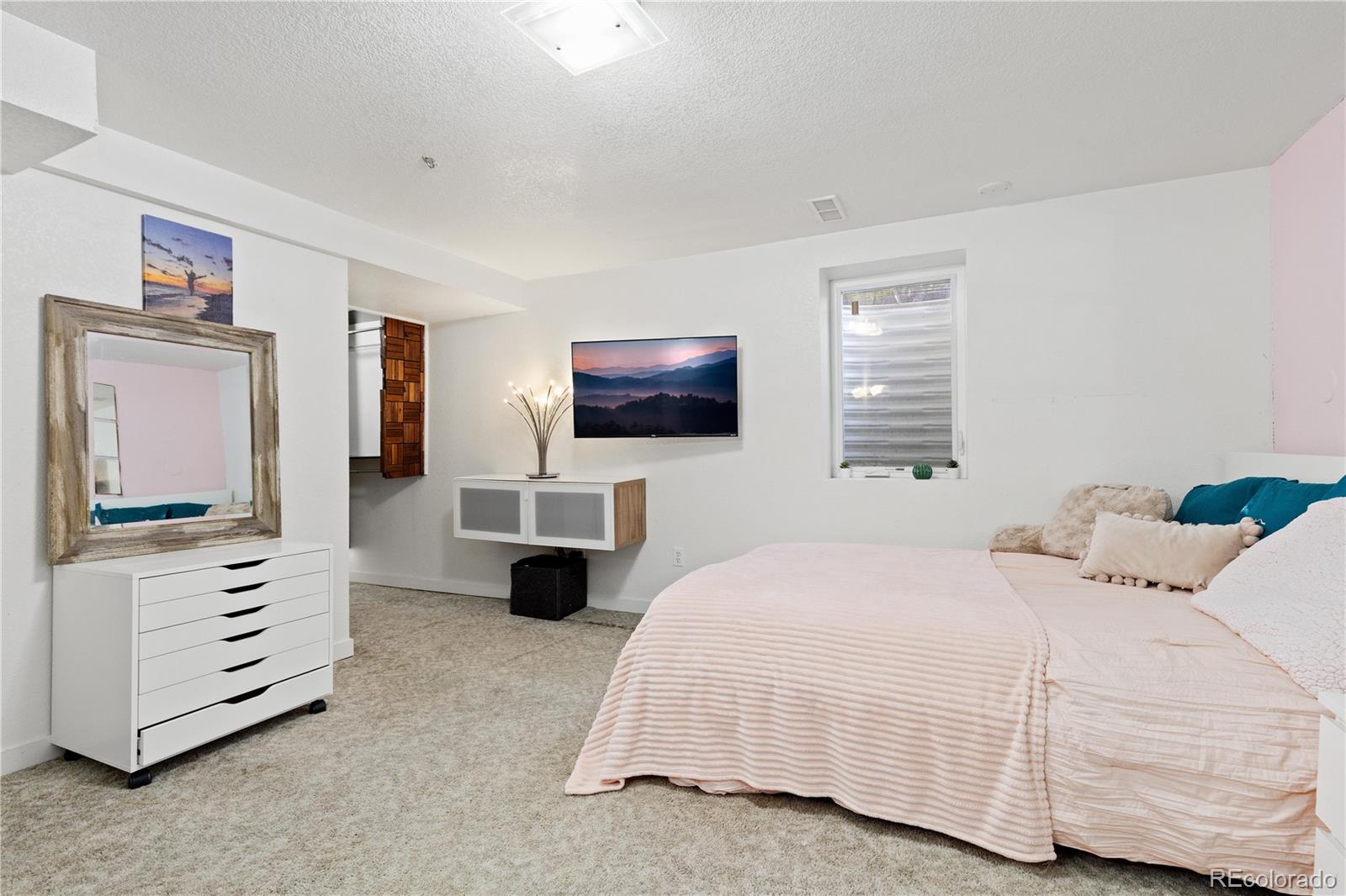 MLS Image #30 for 8266 s logan court,littleton, Colorado