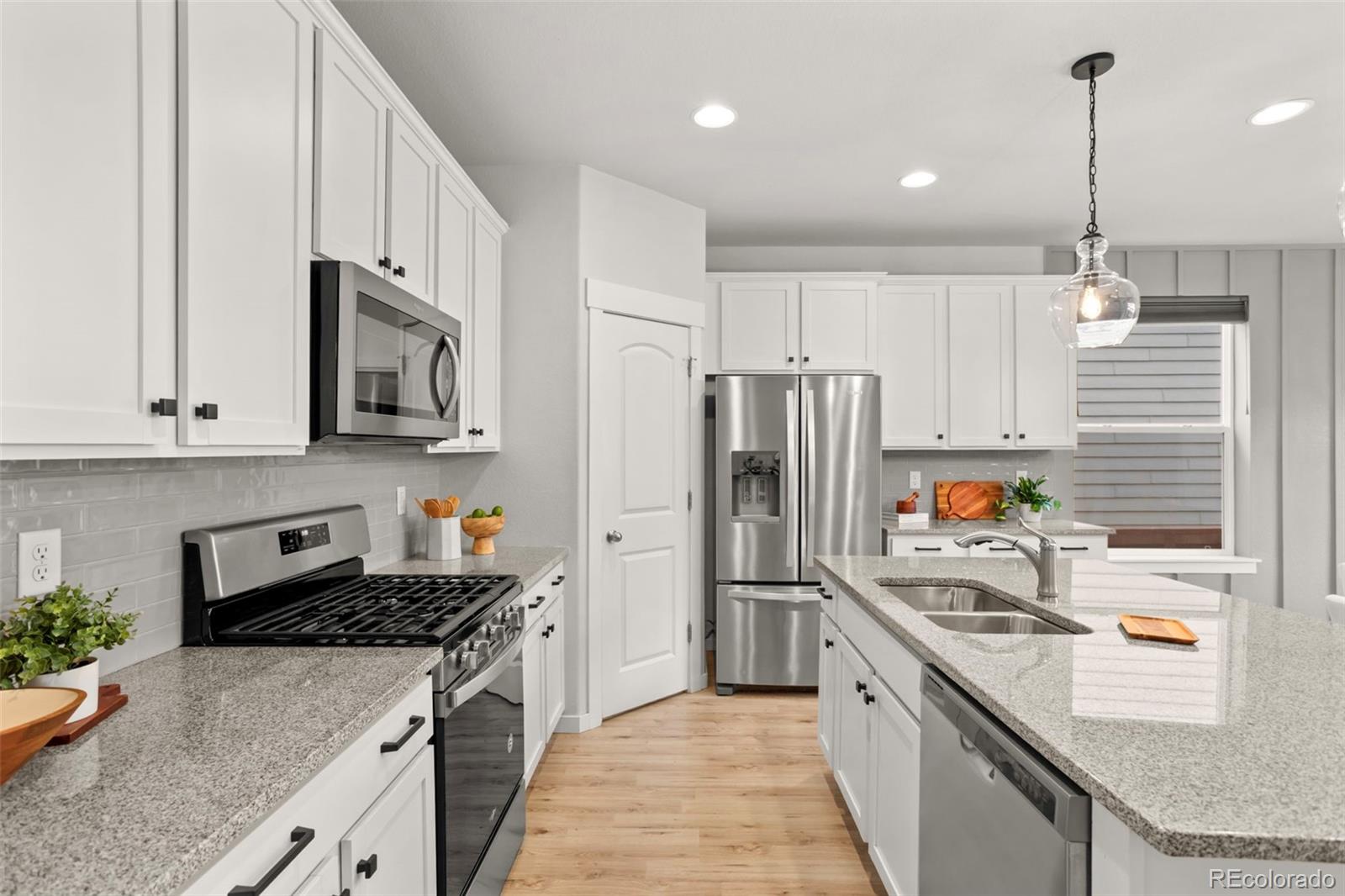 MLS Image #10 for 2104  gather court,windsor, Colorado
