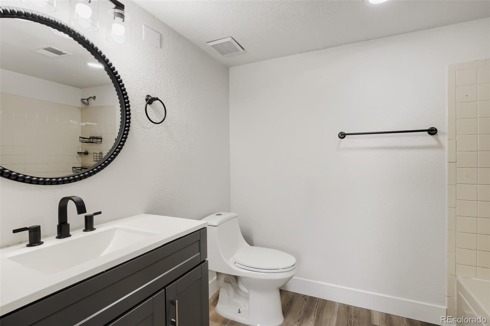 MLS Image #14 for 4059 s dunkirk way,aurora, Colorado