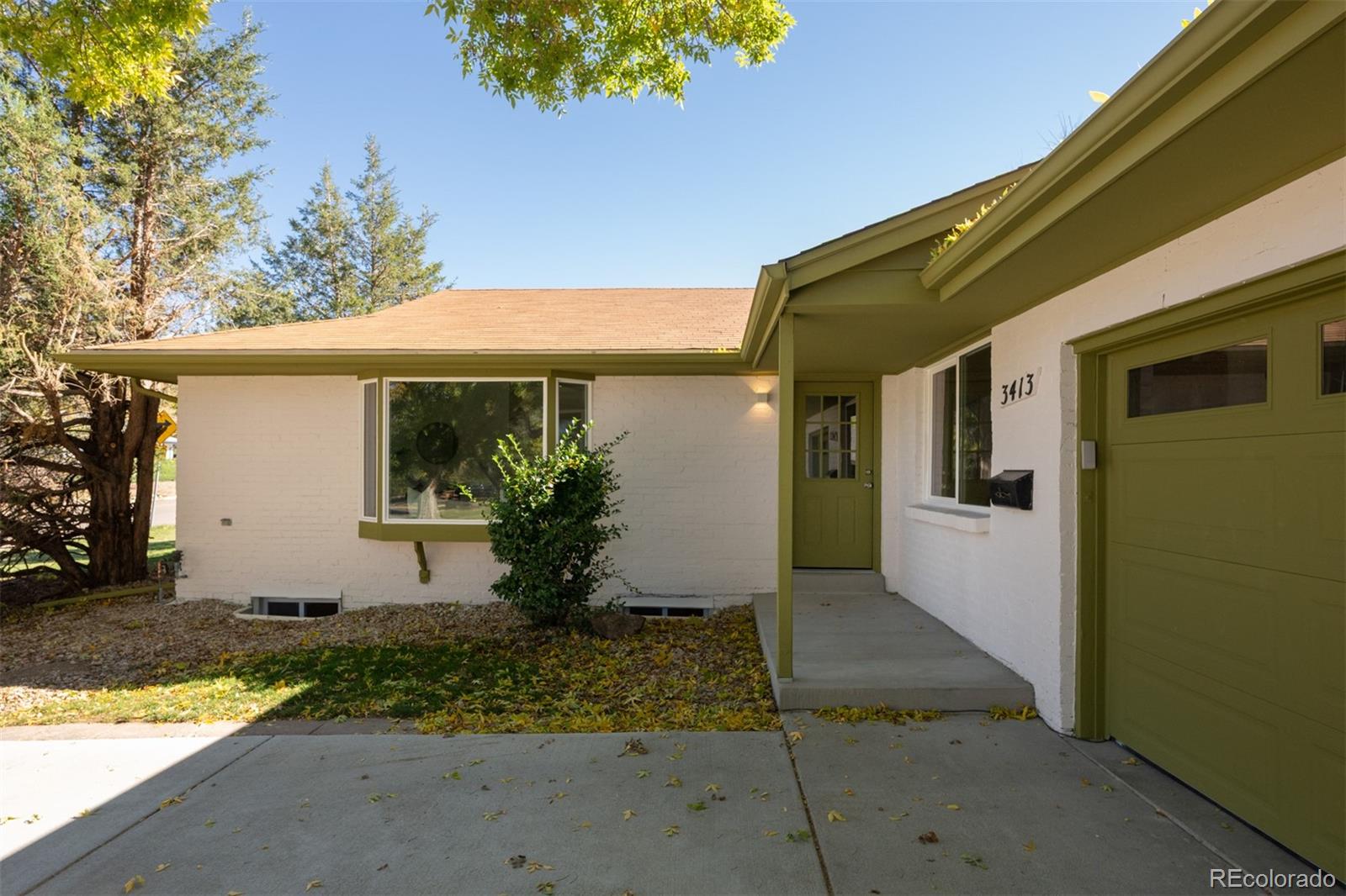 MLS Image #2 for 3413 s akron street,denver, Colorado
