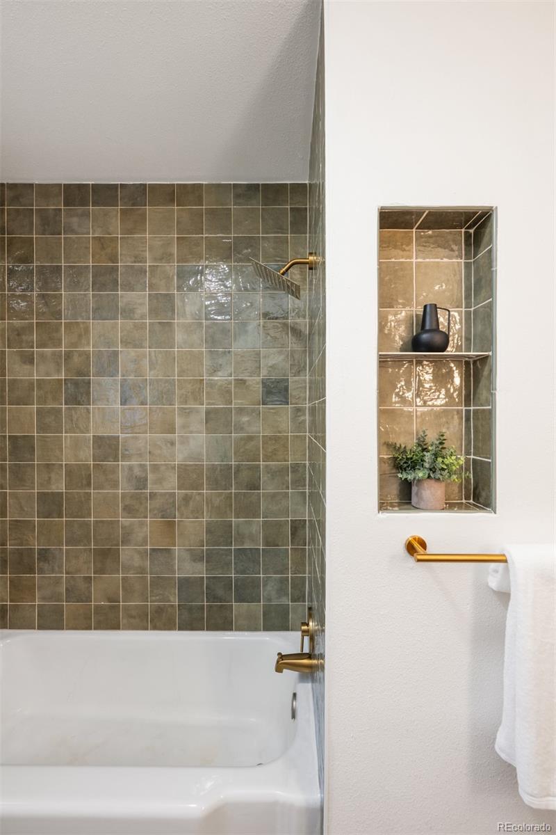 MLS Image #22 for 3413 s akron street,denver, Colorado