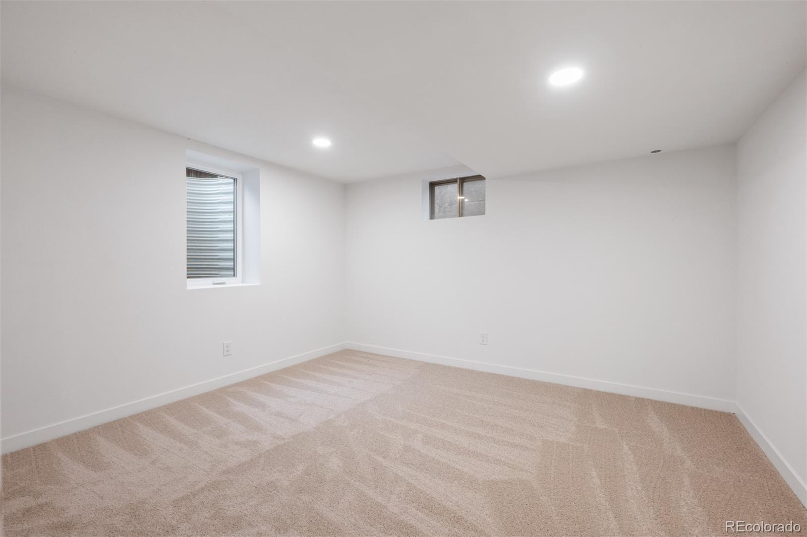 MLS Image #29 for 3413 s akron street,denver, Colorado