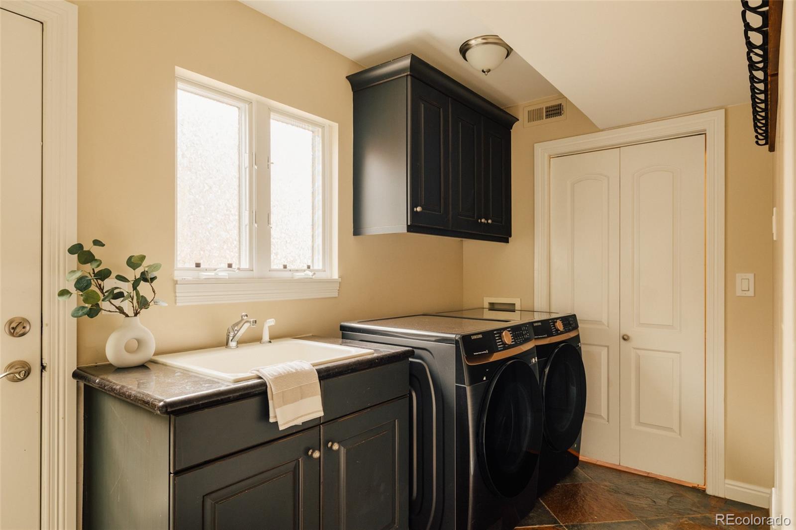 MLS Image #13 for 525 s downing street,denver, Colorado