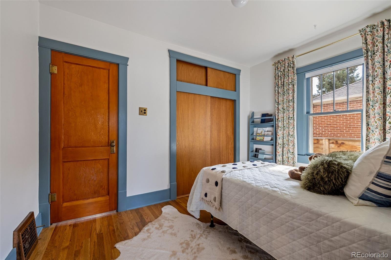 MLS Image #22 for 3800 s lincoln street,englewood, Colorado