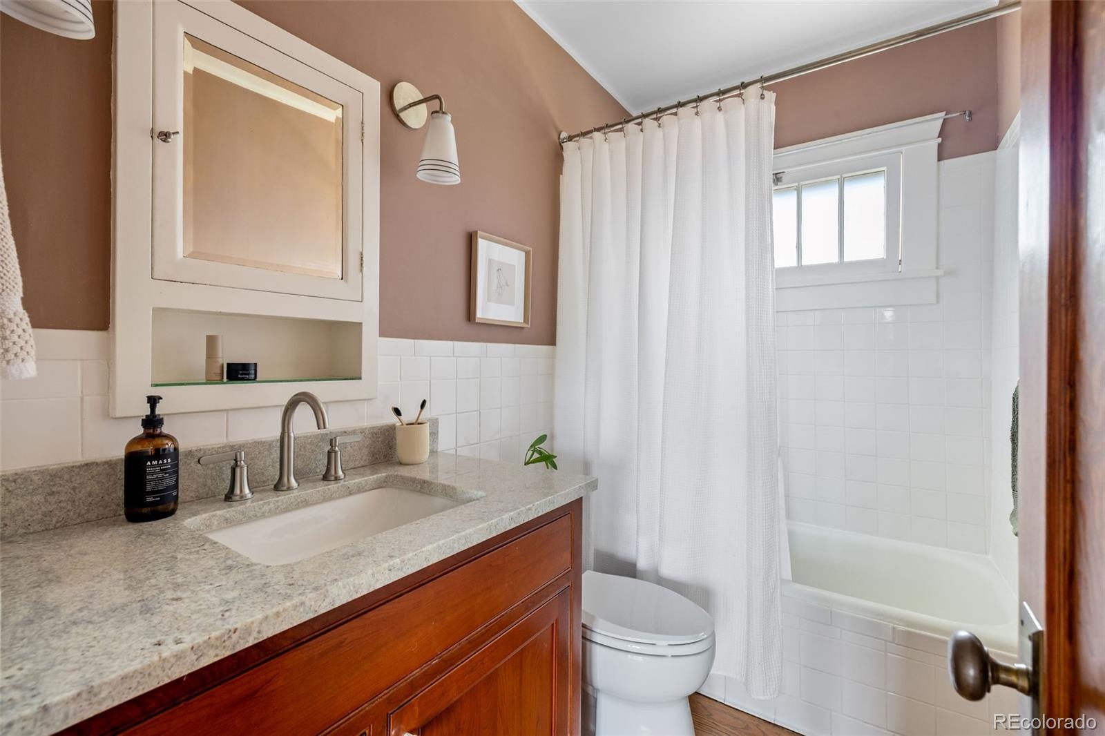 MLS Image #23 for 3800 s lincoln street,englewood, Colorado
