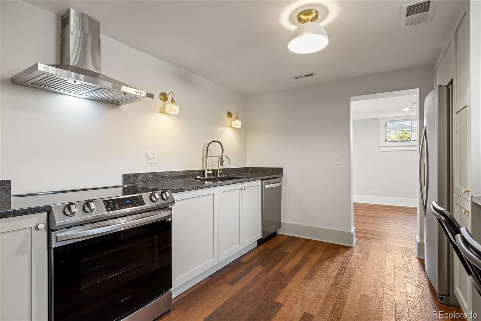 MLS Image #36 for 3800 s lincoln street,englewood, Colorado