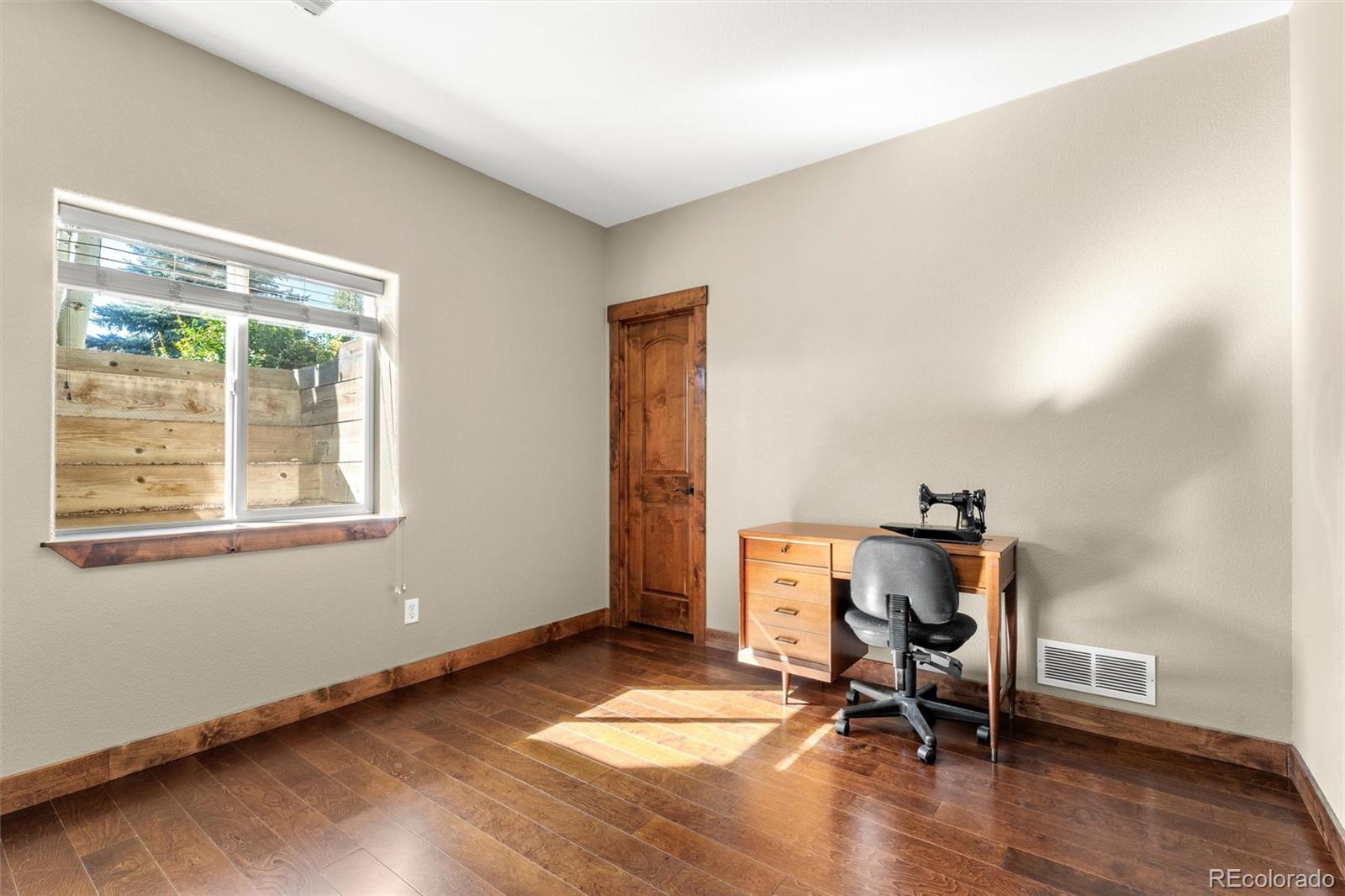MLS Image #31 for 17645  silver fox court,mead, Colorado
