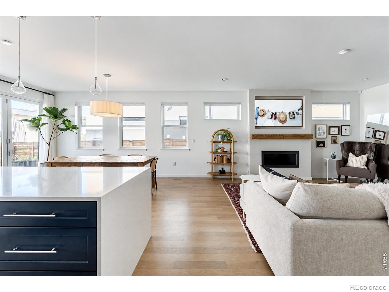 MLS Image #16 for 3955  utica street,denver, Colorado