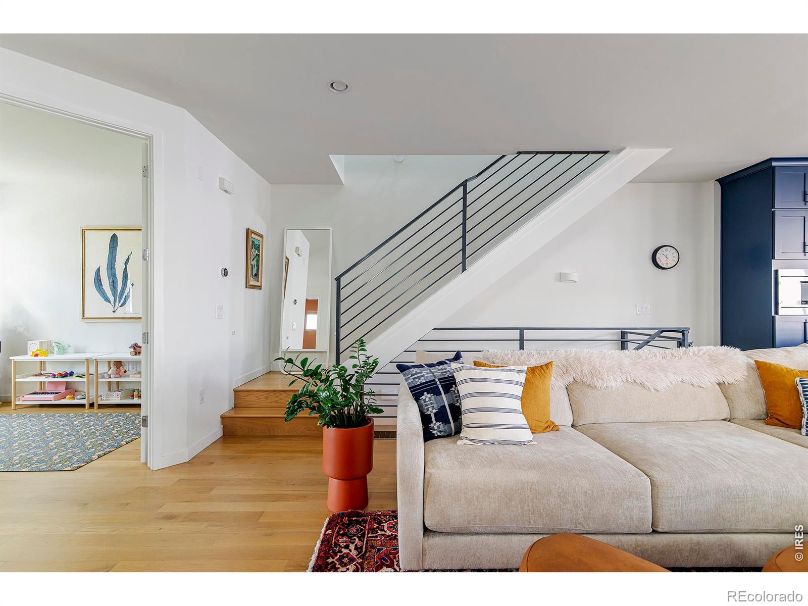 MLS Image #17 for 3955  utica street,denver, Colorado