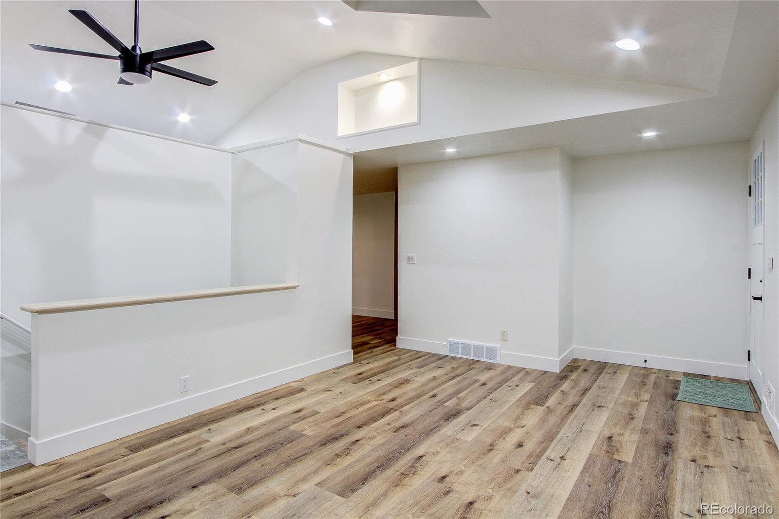 MLS Image #3 for 6625 s sherman street,centennial, Colorado