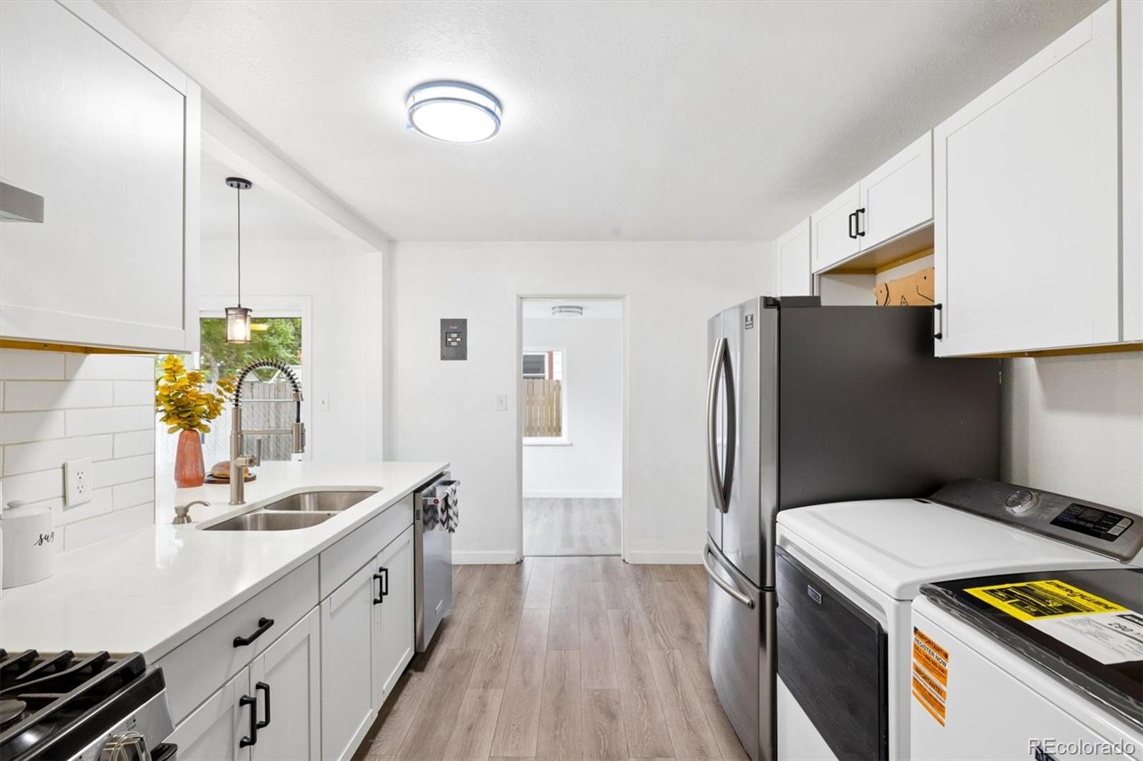 MLS Image #14 for 1330  clinton street,aurora, Colorado