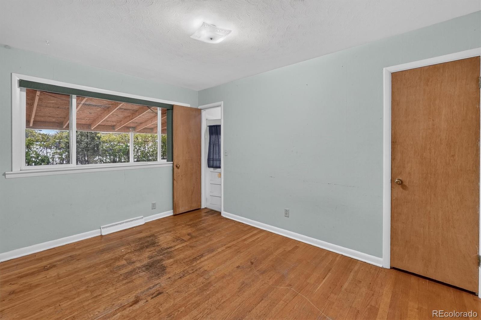 MLS Image #15 for 1501 s utica street,denver, Colorado
