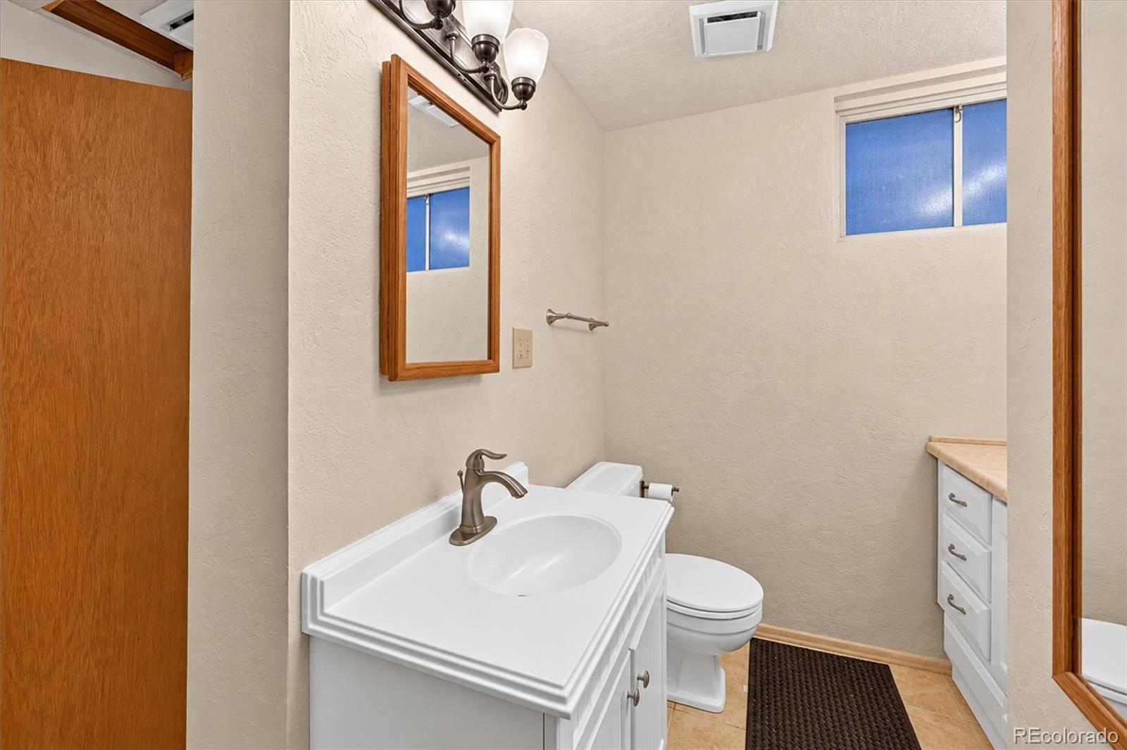 MLS Image #23 for 1501 s utica street,denver, Colorado