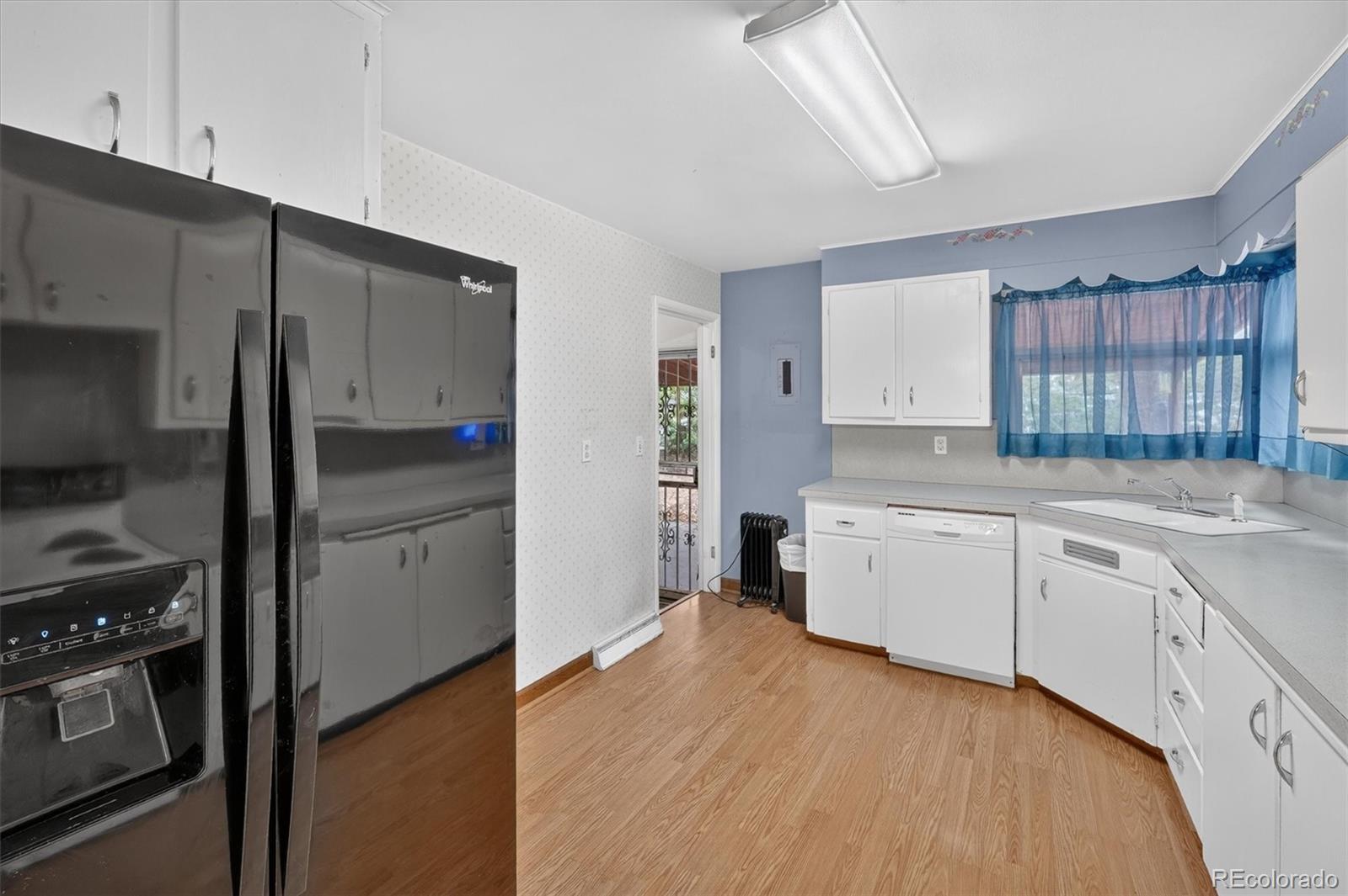 MLS Image #9 for 1501 s utica street,denver, Colorado