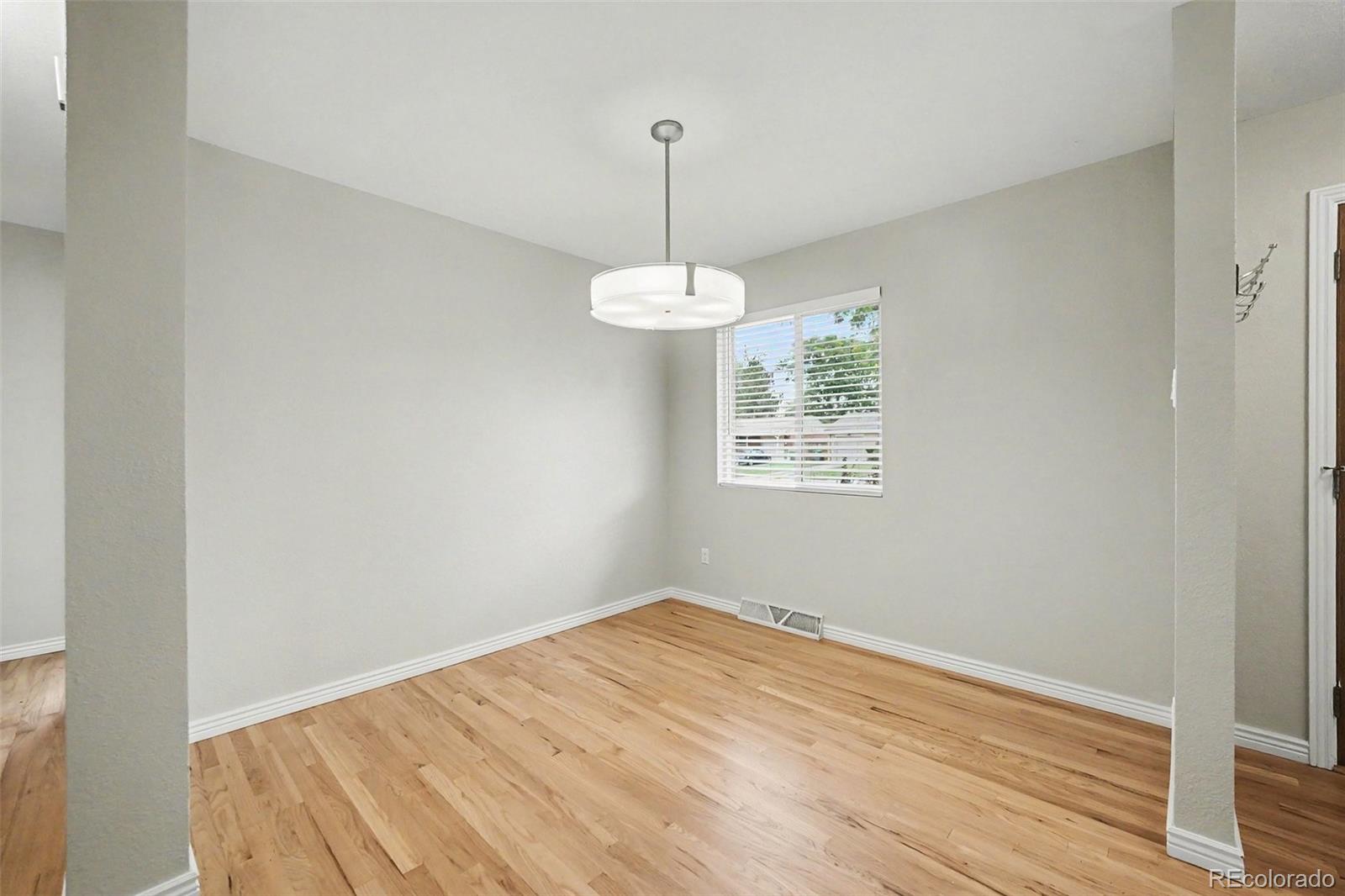 MLS Image #10 for 785 s glencoe street,denver, Colorado