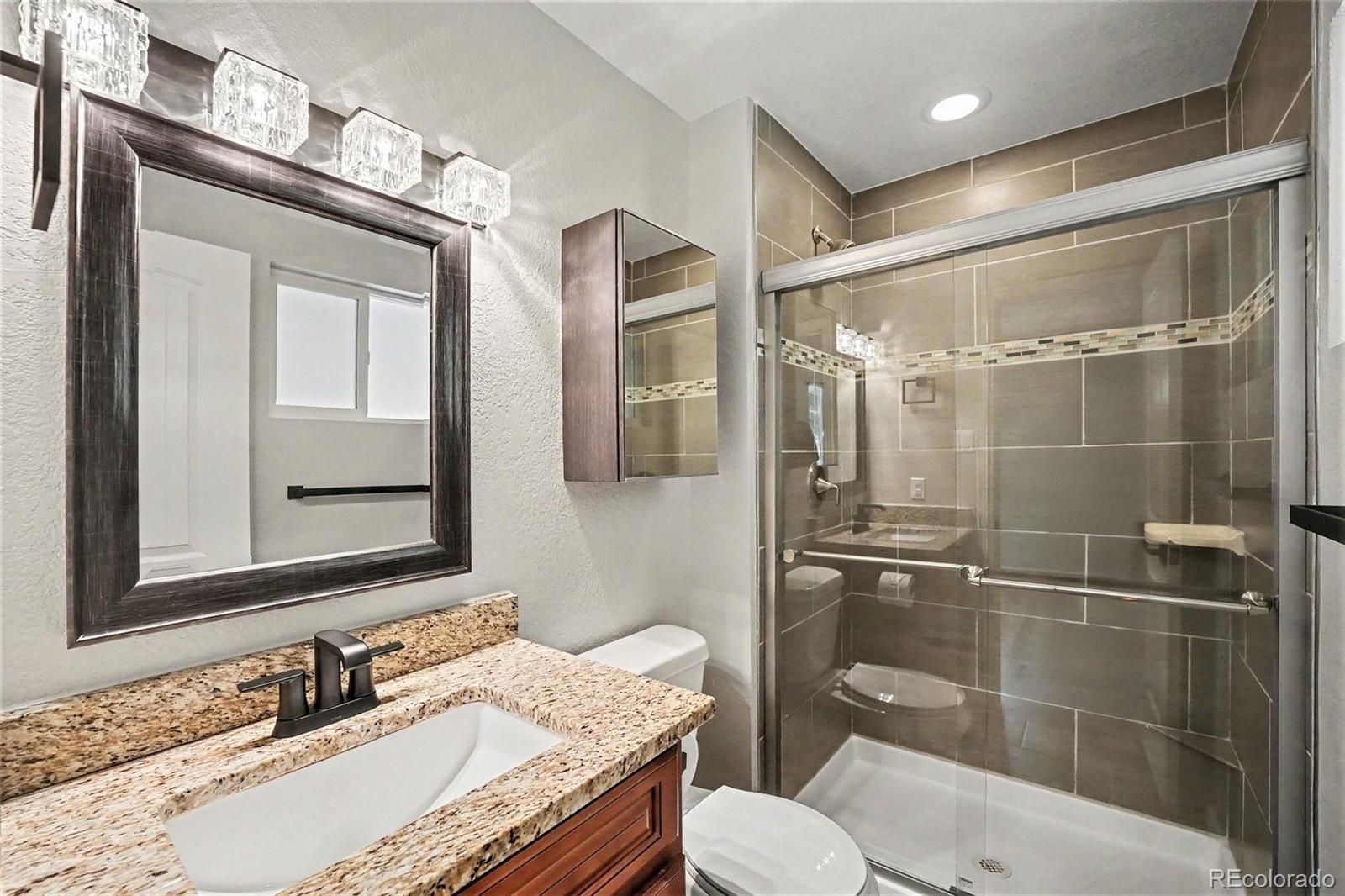 MLS Image #16 for 785 s glencoe street,denver, Colorado