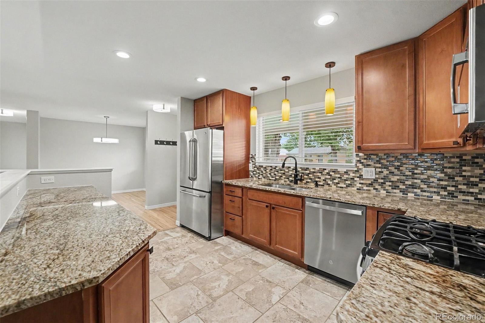 MLS Image #8 for 785 s glencoe street,denver, Colorado